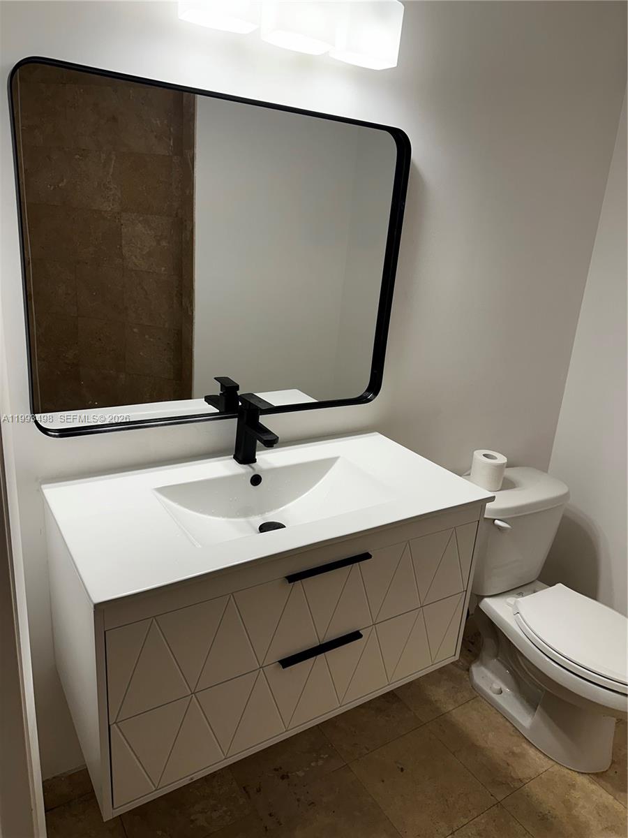 350 S Miami Ave #1704, Miami FL 33130