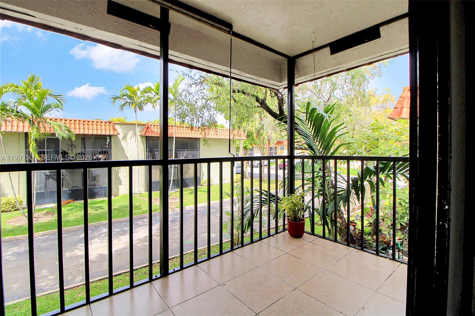 9730 Hammocks Blvd #203-28, Miami FL 33196