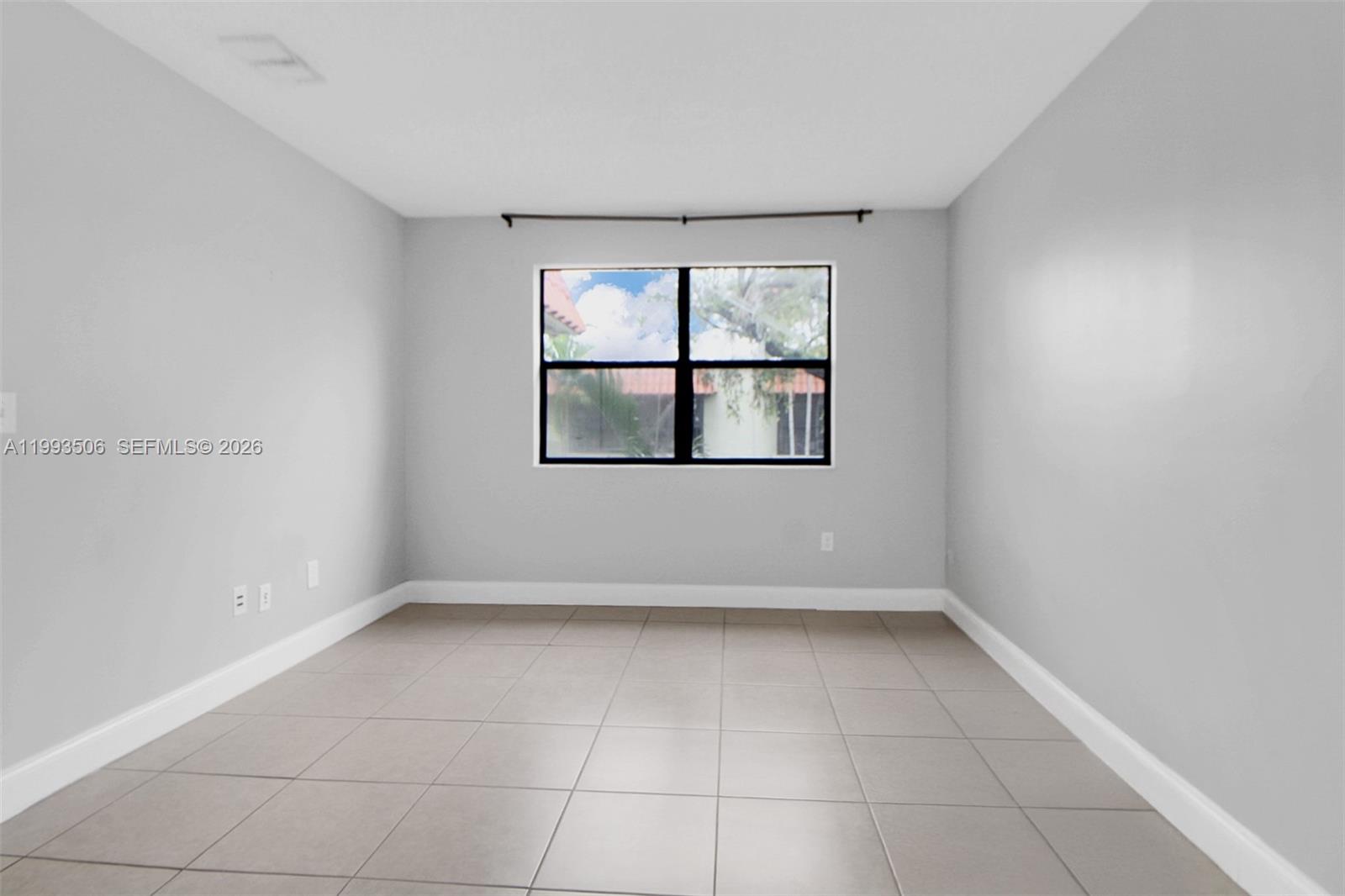 9730 Hammocks Blvd #203-28, Miami FL 33196