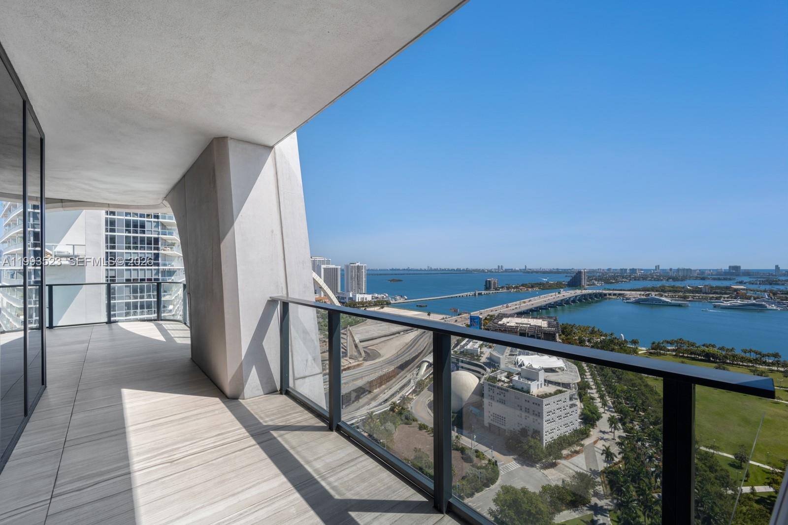 1000 Biscayne Blvd #2702, Miami FL 33132