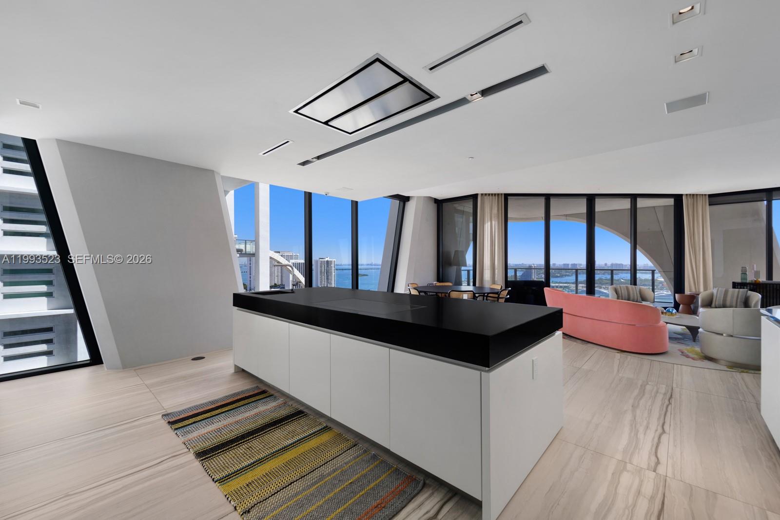 1000 Biscayne Blvd #2702, Miami FL 33132