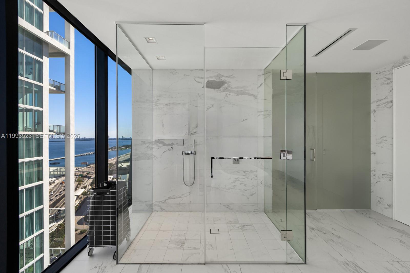 1000 Biscayne Blvd #2702, Miami FL 33132