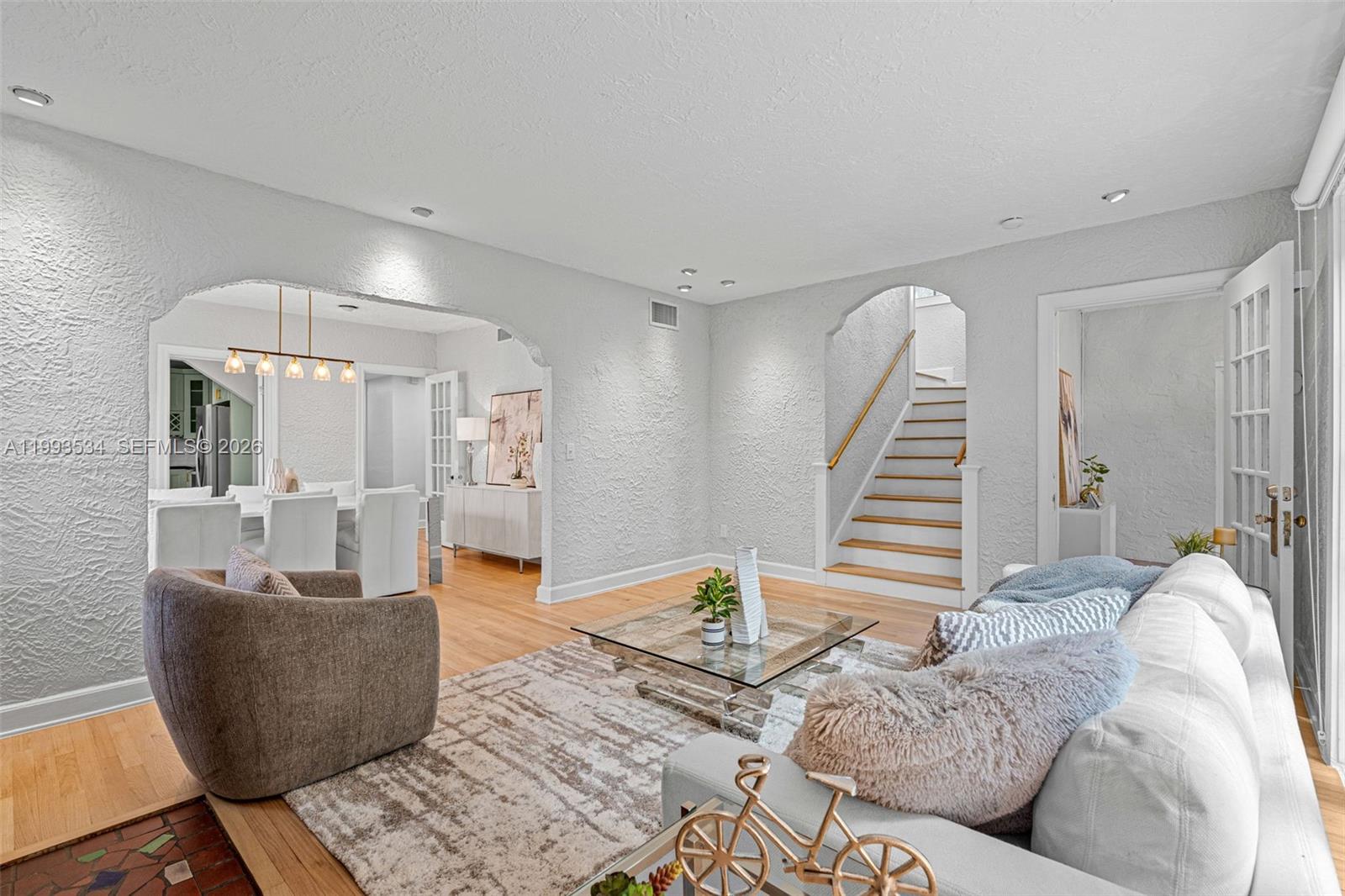 1209 La Mancha Ave, Coral Gables FL 33134