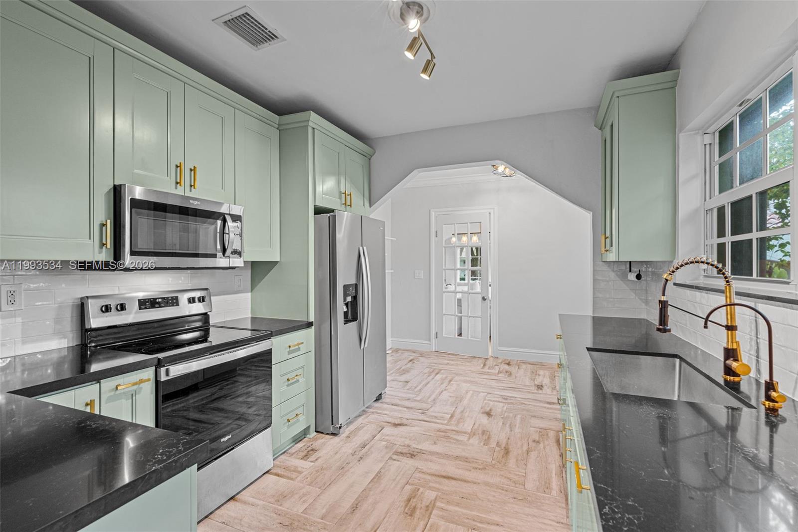 1209 La Mancha Ave, Coral Gables FL 33134