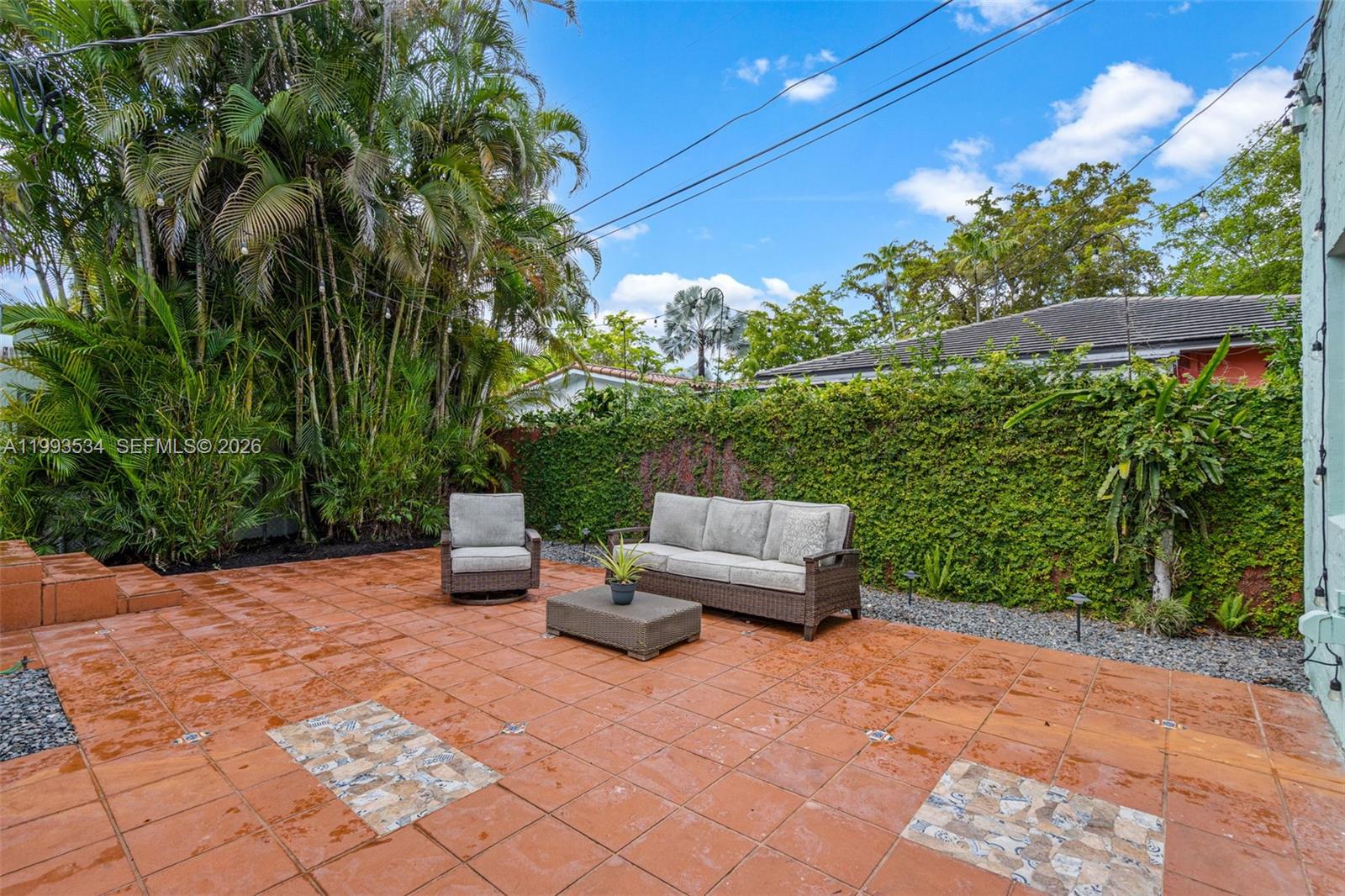 1209 La Mancha Ave, Coral Gables FL 33134