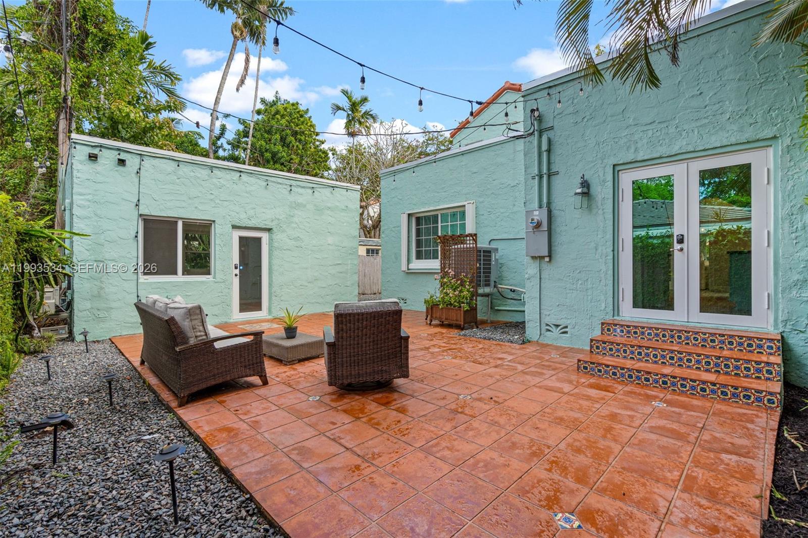 1209 La Mancha Ave, Coral Gables FL 33134