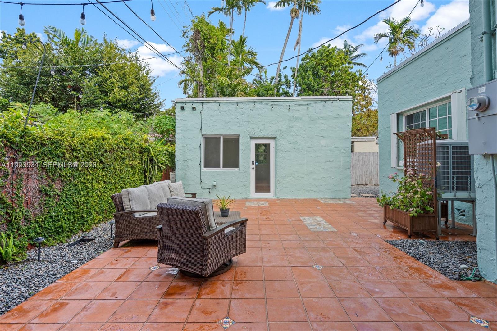 1209 La Mancha Ave, Coral Gables FL 33134