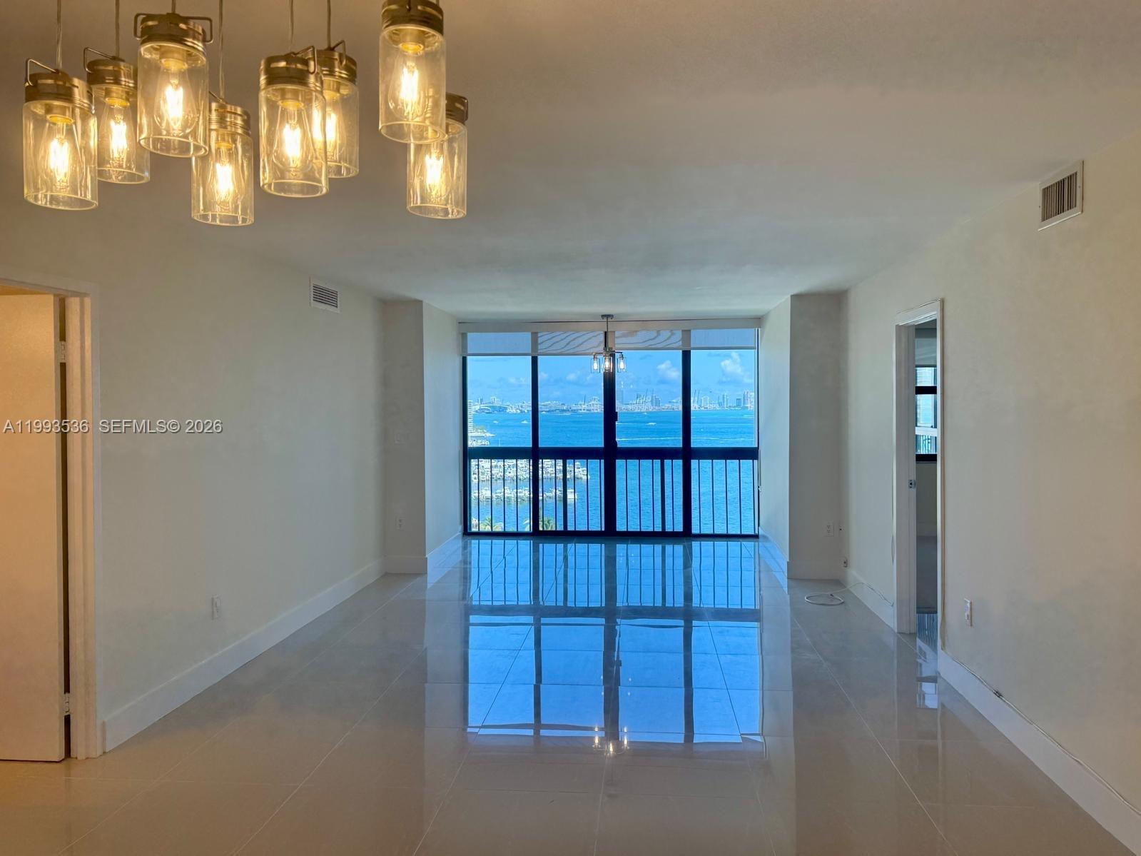 2333 Brickell Ave #1407, Miami FL 33129