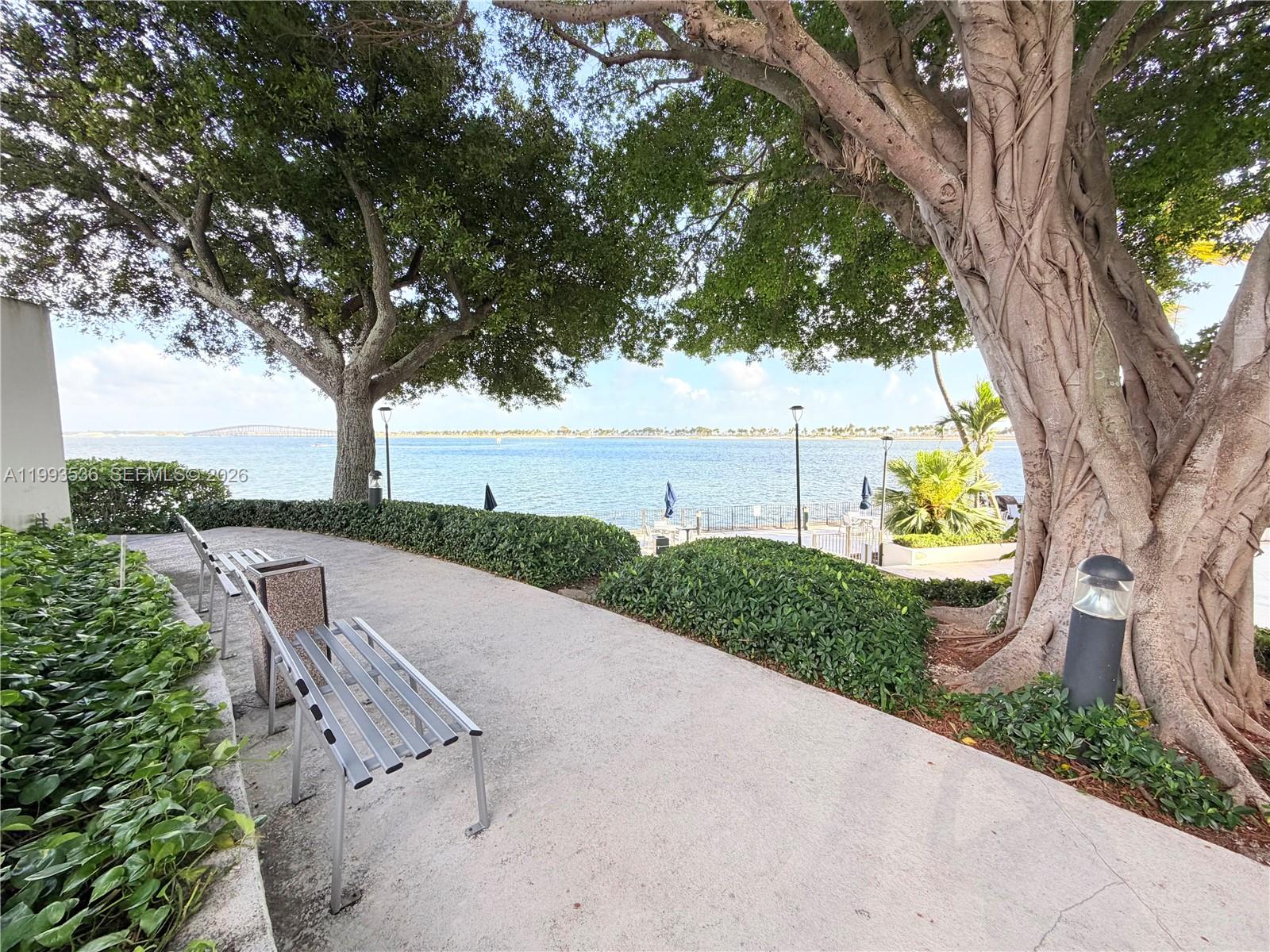 2333 Brickell Ave #1407, Miami FL 33129