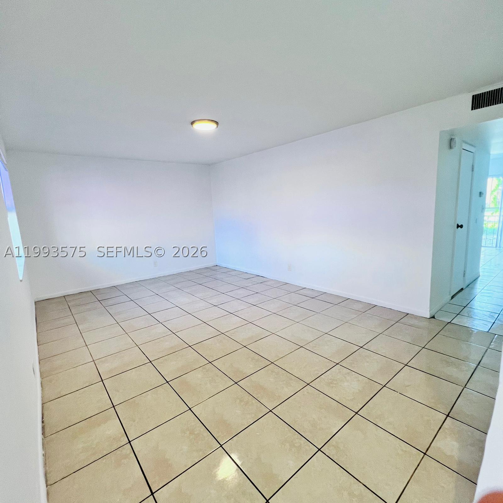 5721 Blueberry Ct #125, Lauderhill FL 33313