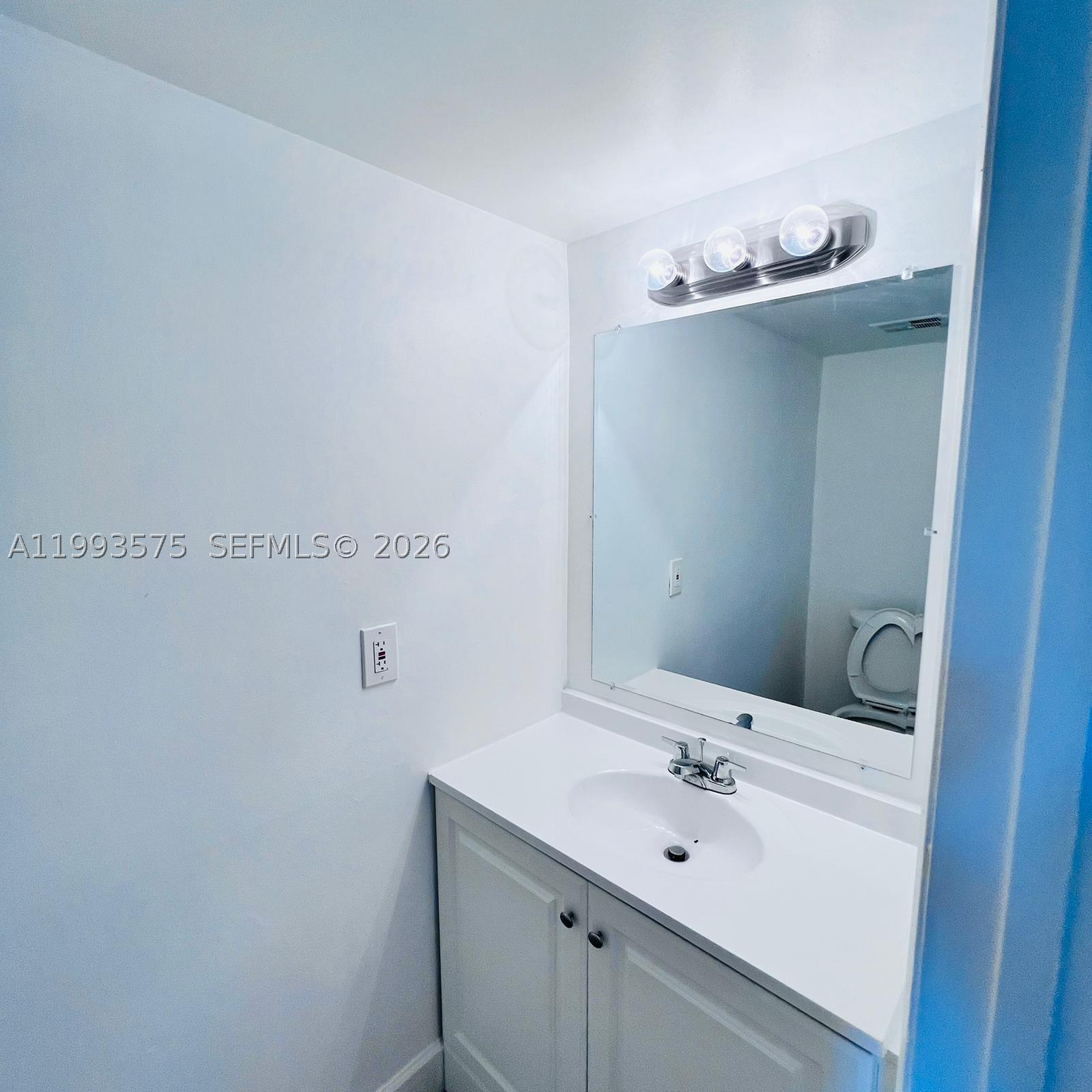 5721 Blueberry Ct #125, Lauderhill FL 33313
