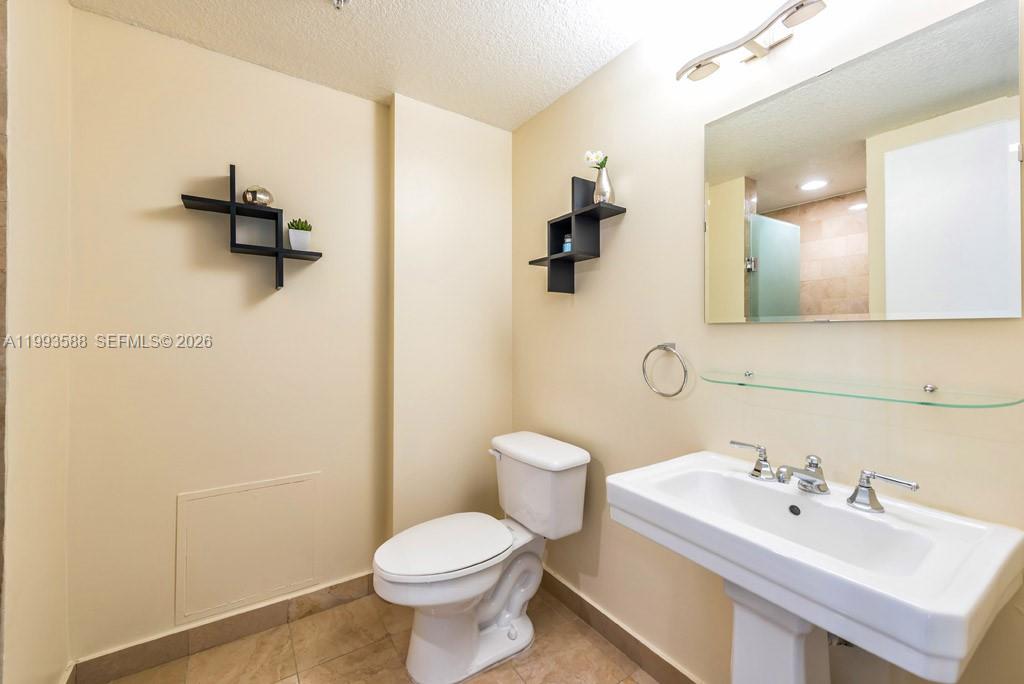 1500 Ocean Drive #609, Miami Beach FL 33139