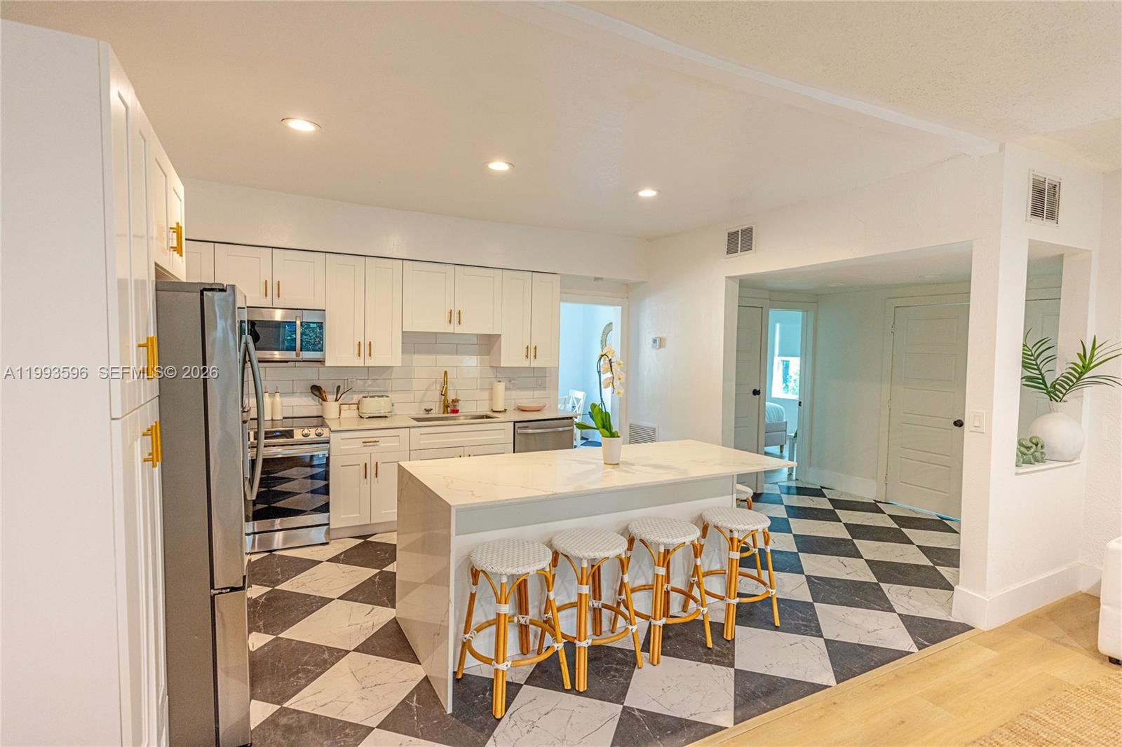 745 NW 47th Ter, Miami FL 33127
