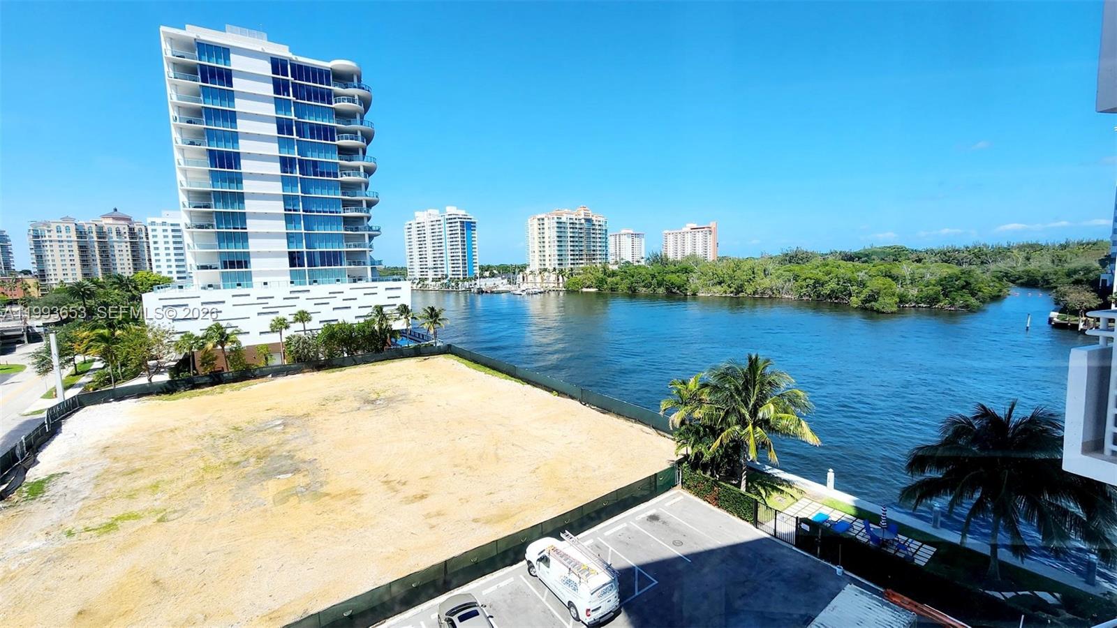 888 Intracoastal Dr #6E, Fort Lauderdale FL 33304
