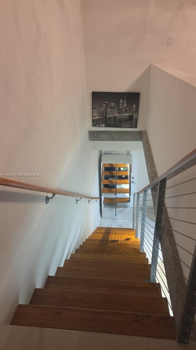 690 SW 1 CT #1722, Miami FL 33130
