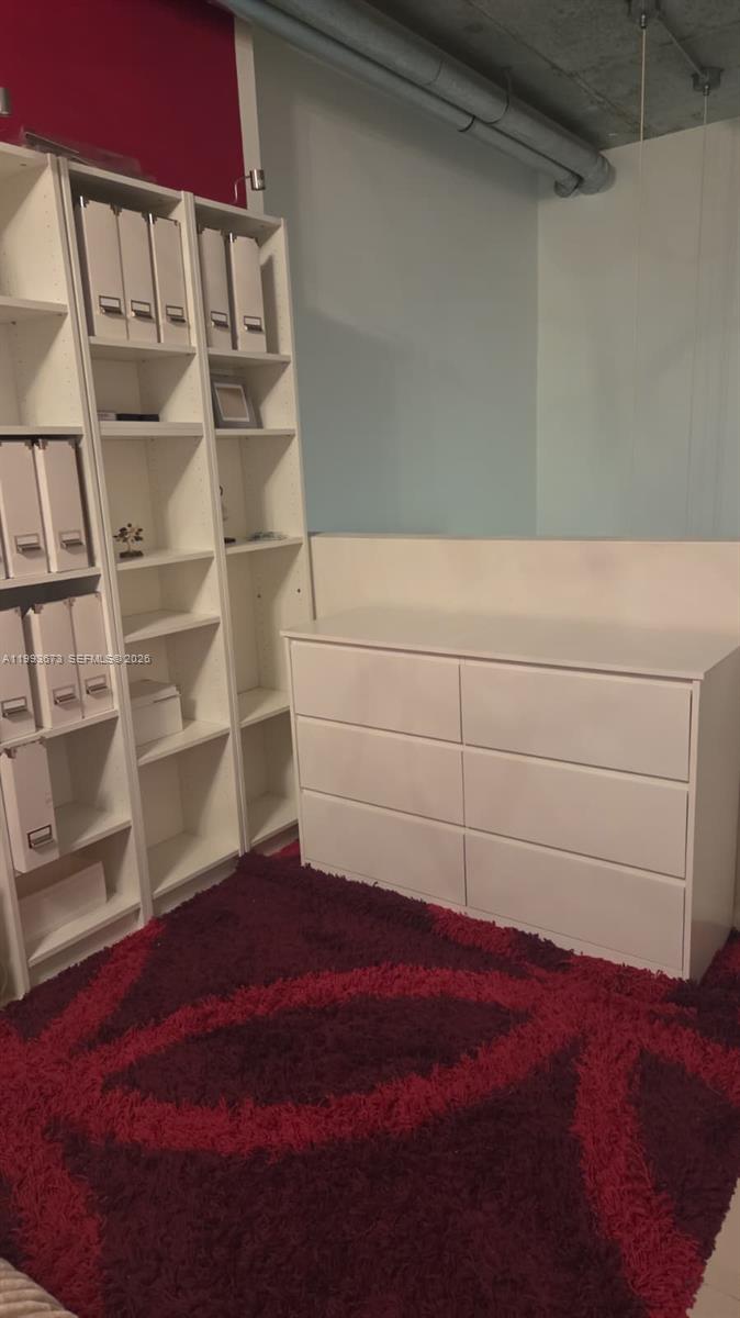 690 SW 1 CT #1722, Miami FL 33130