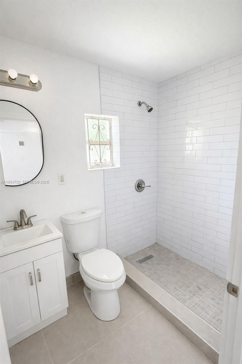 1538 NW 66 ST #1, Miami FL 33147