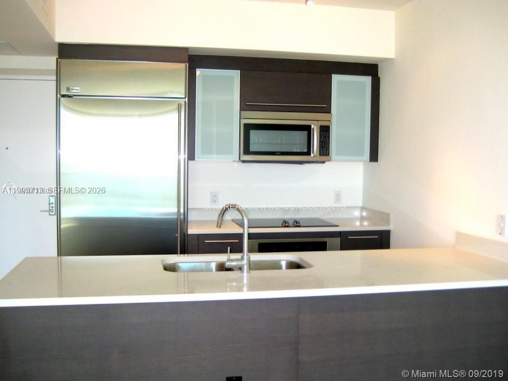 500 Brickell Ave #2708, Miami FL 33131