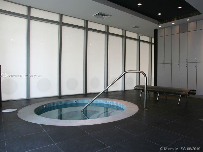 500 Brickell Ave #2708, Miami FL 33131