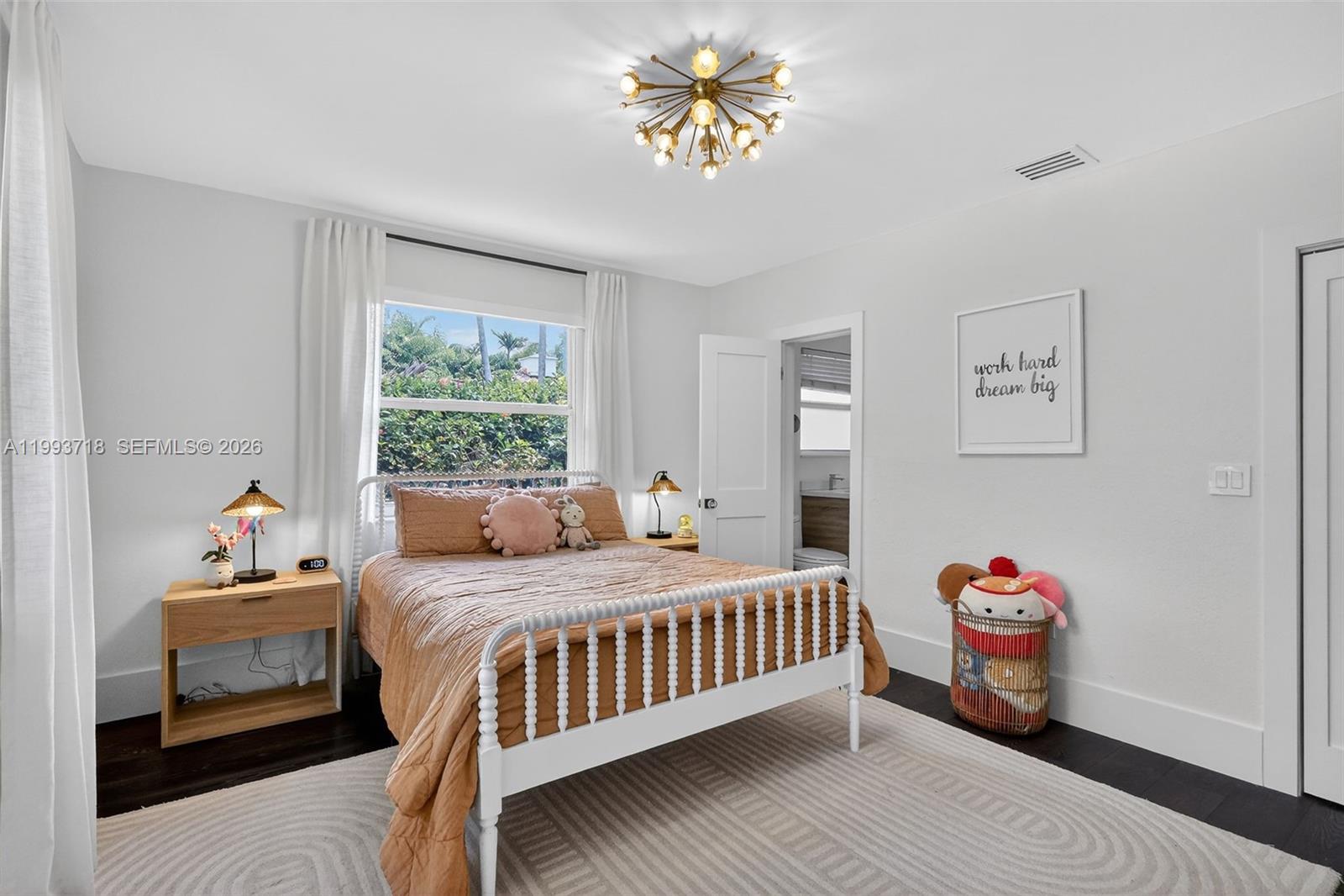 3258 Riviera Dr, Coral Gables FL 33134