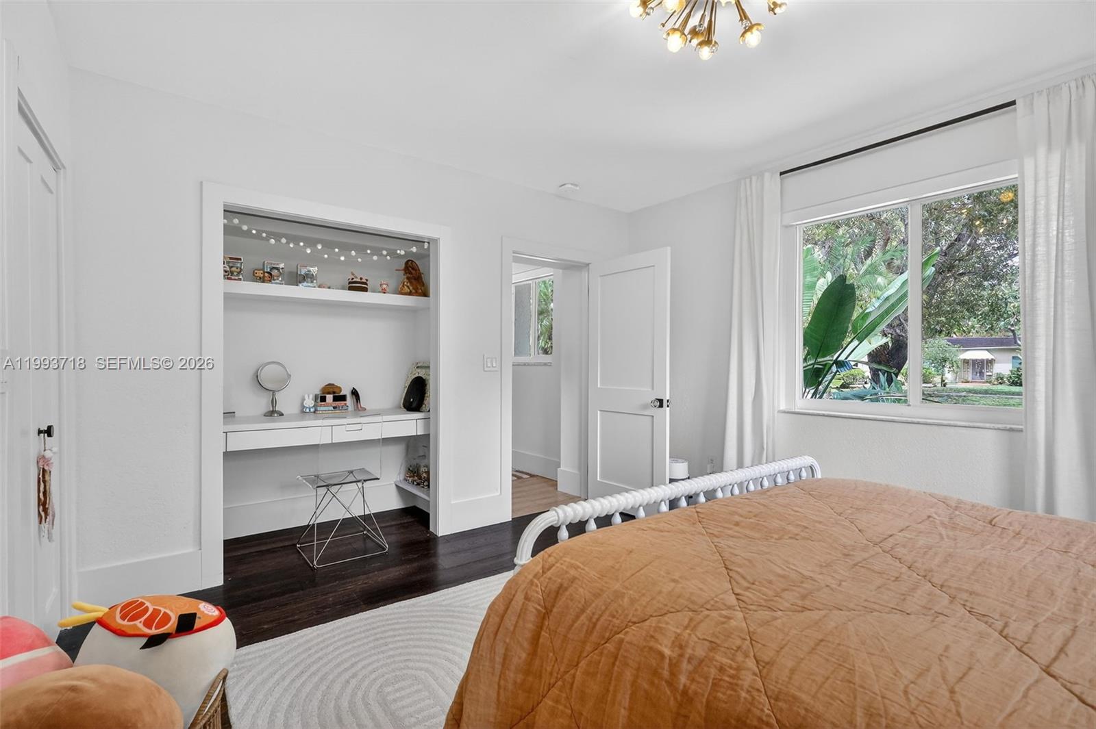 3258 Riviera Dr, Coral Gables FL 33134