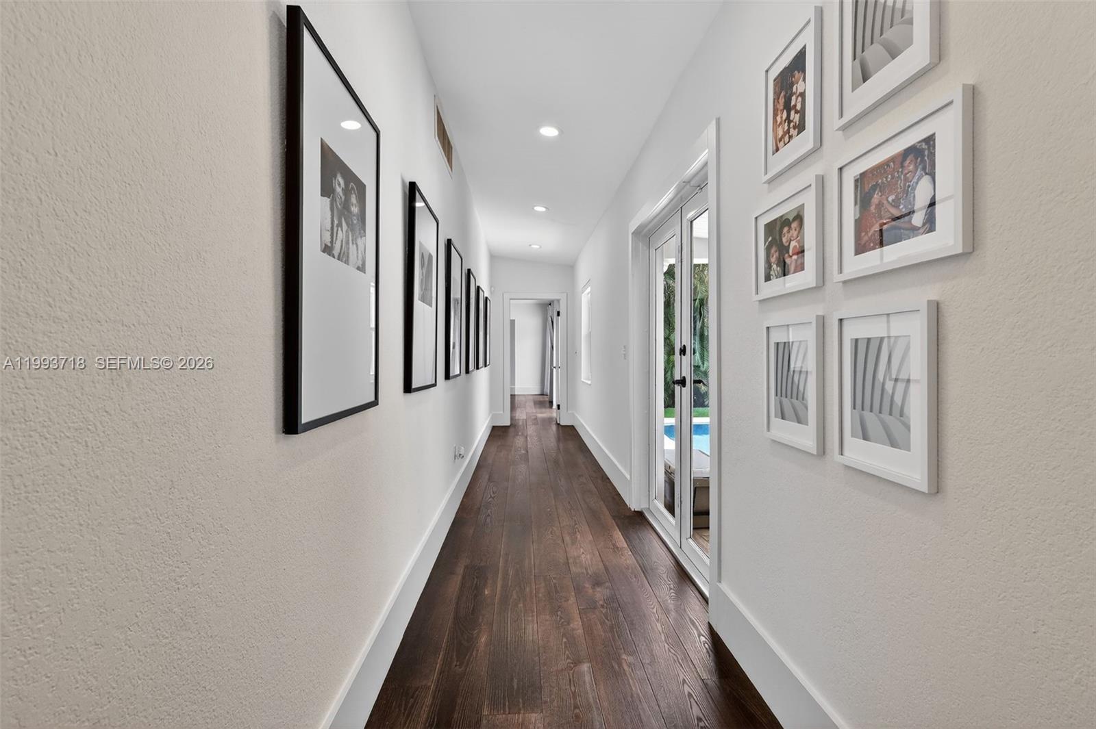 3258 Riviera Dr, Coral Gables FL 33134