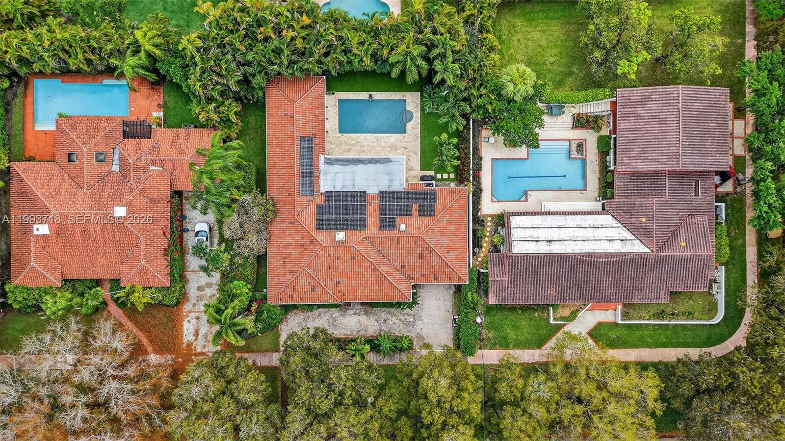 3258 Riviera Dr, Coral Gables FL 33134