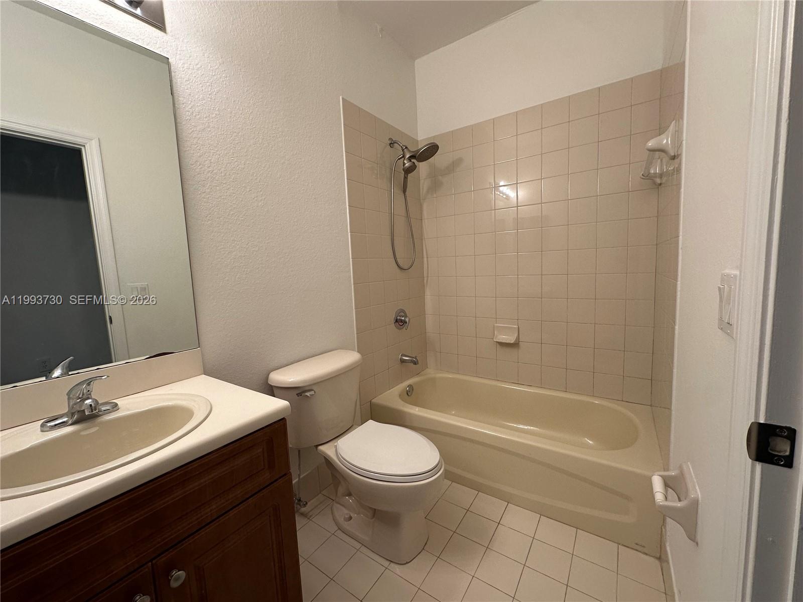 11202 NW 83rd St #214, Doral FL 33178