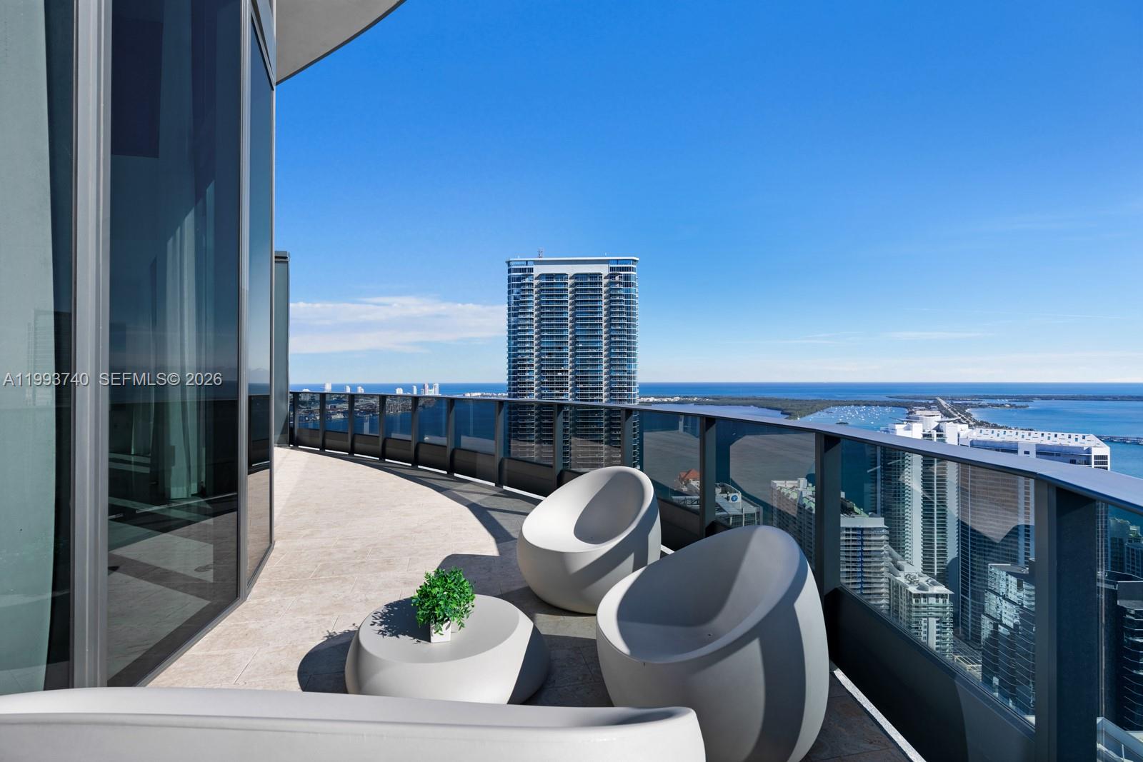 1000 Brickell Plz #UPH6202, Miami FL 33131