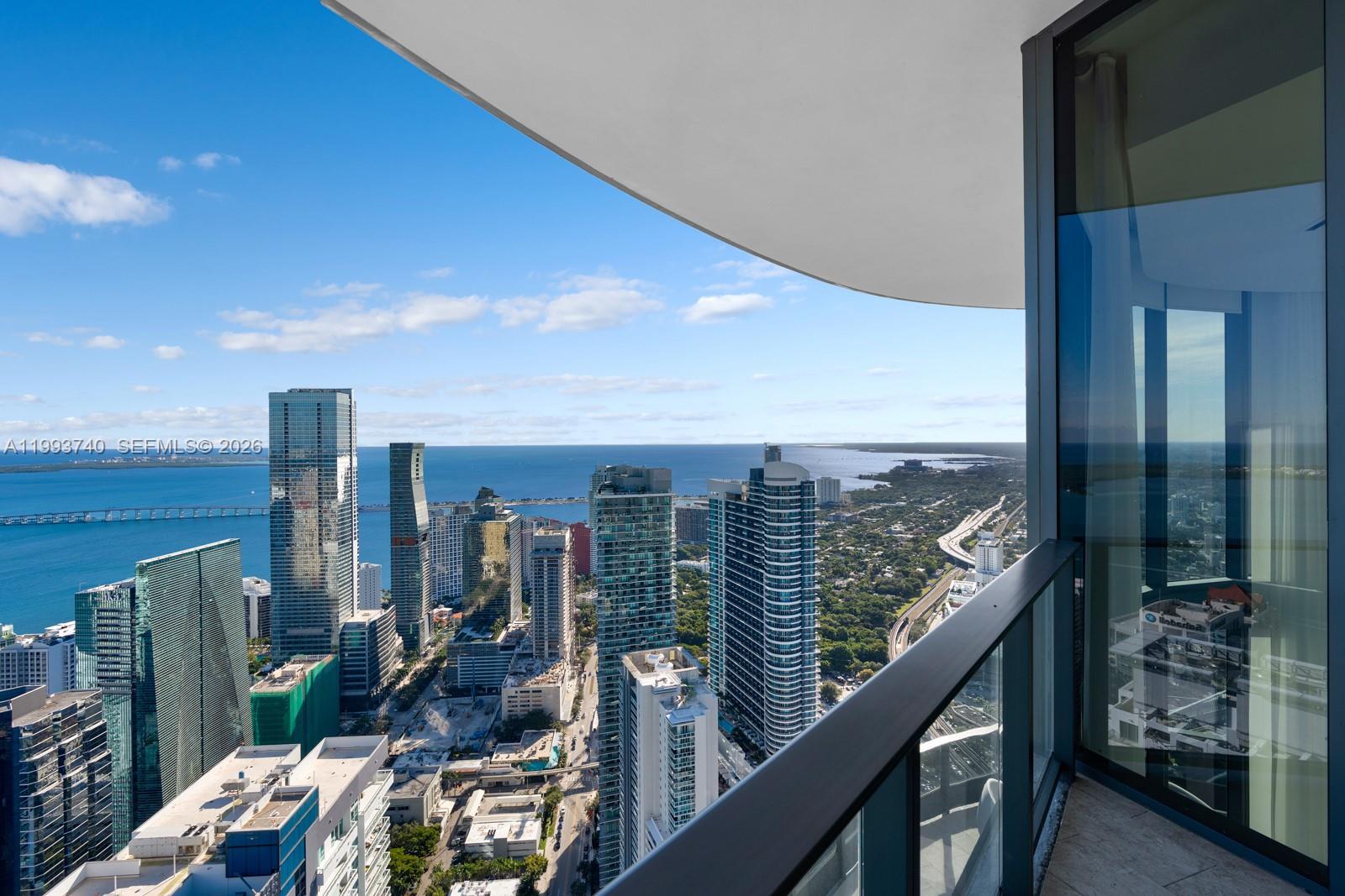 1000 Brickell Plz #UPH6202, Miami FL 33131