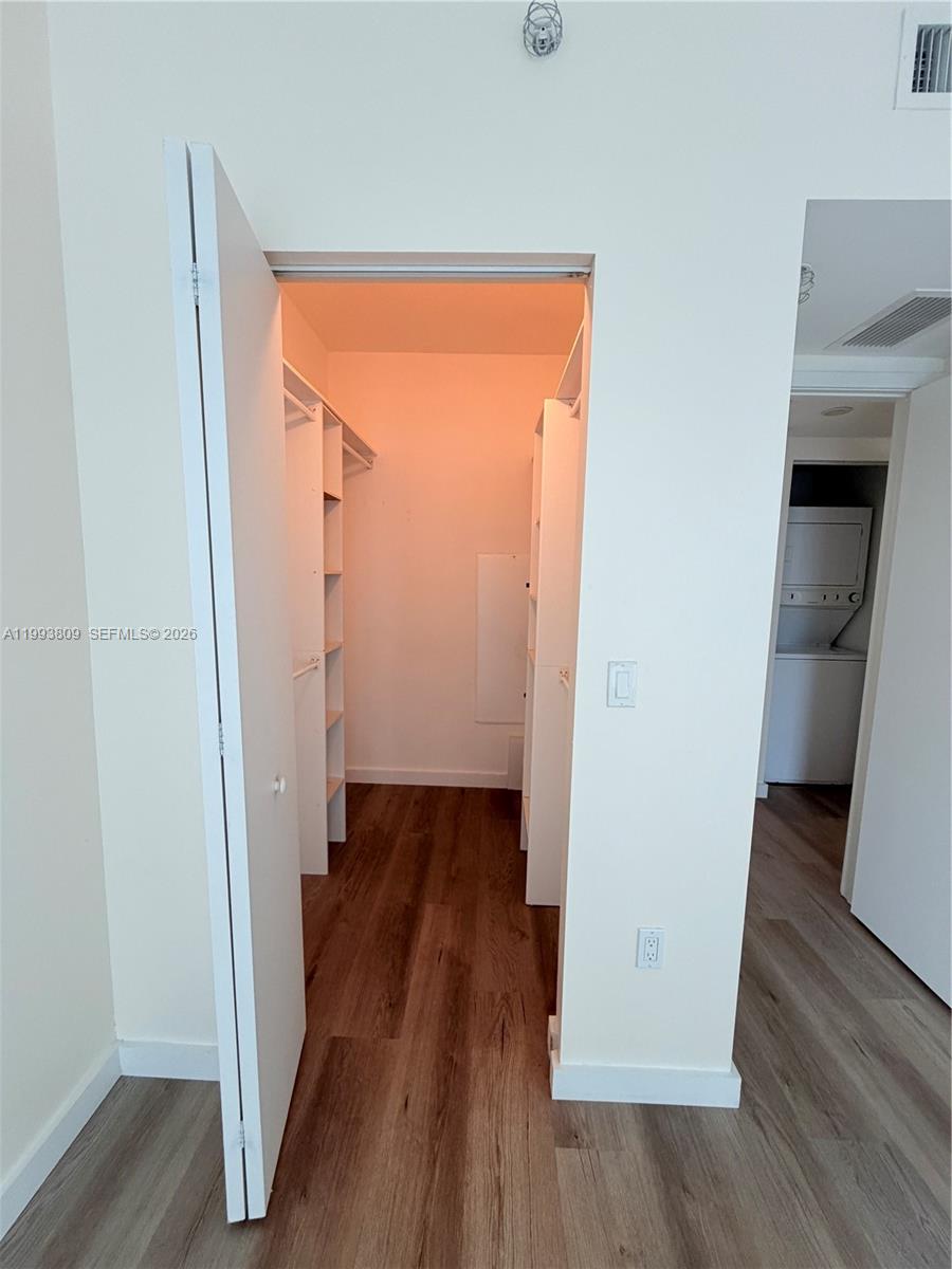 185 SW 7 ST #2510, Miami FL 33130