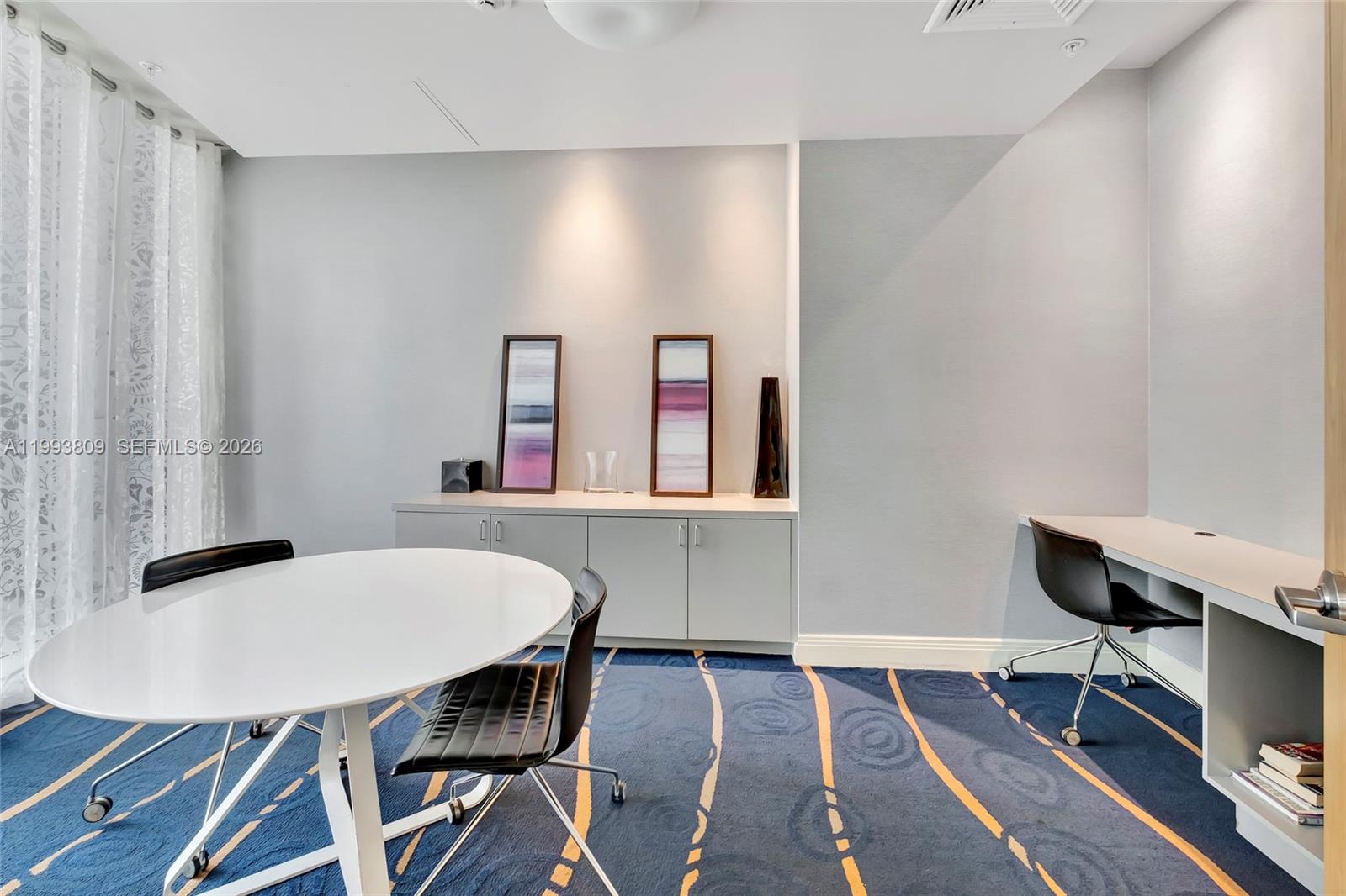 185 SW 7 ST #2510, Miami FL 33130