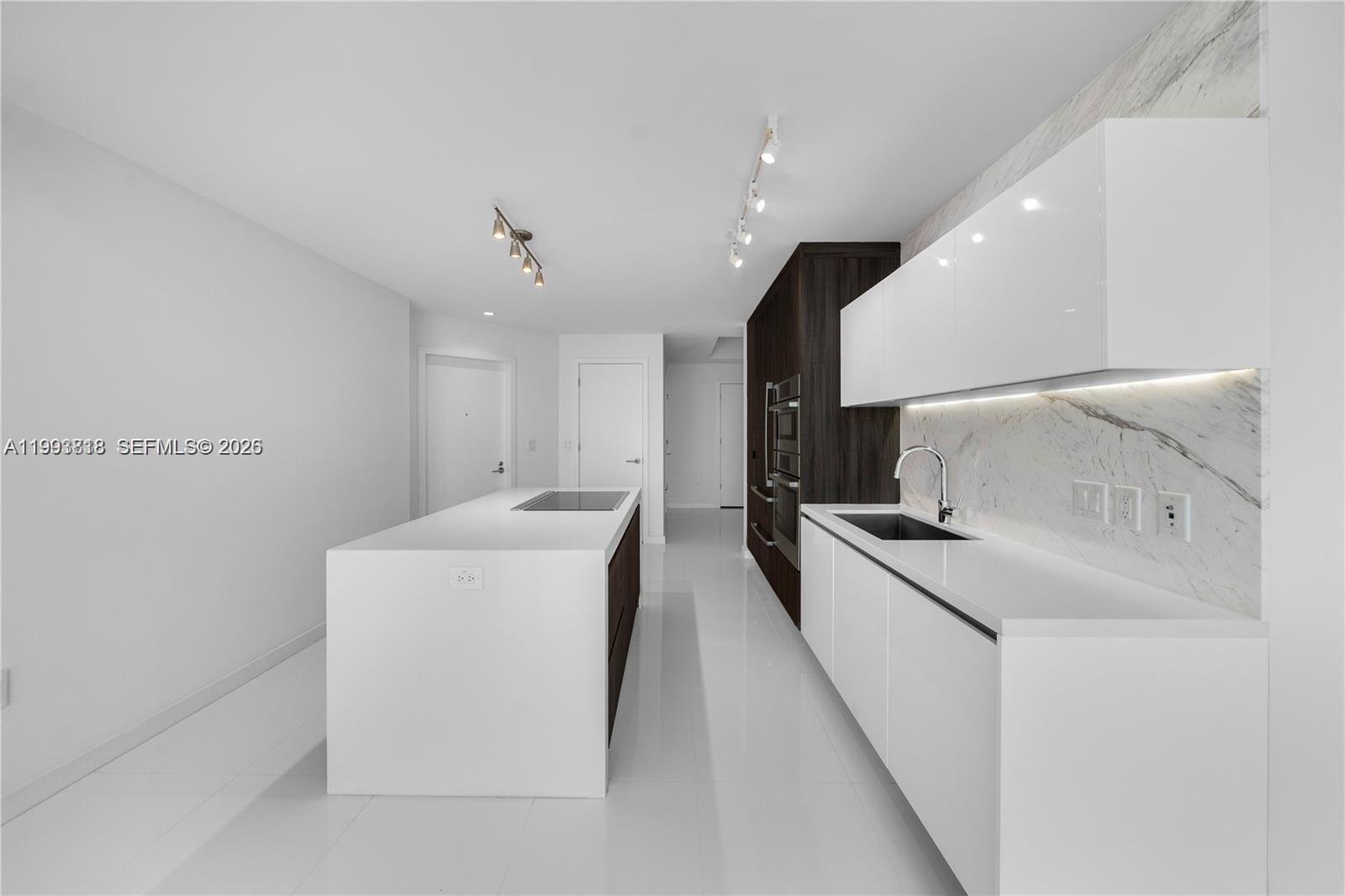 851 NE 1st Ave #2206, Miami FL 33132