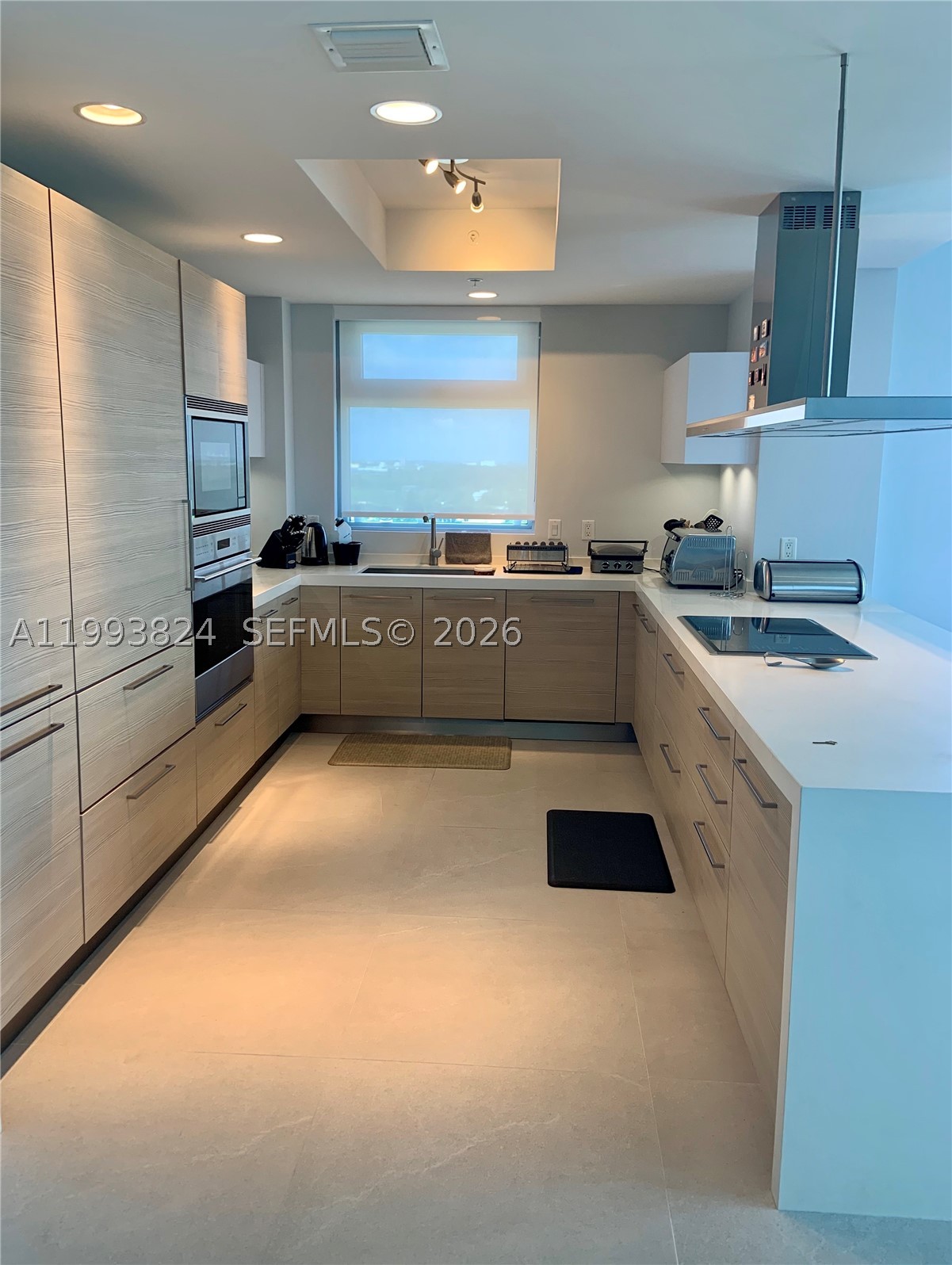 17301 Biscayne Blvd #1602, North Miami Beach FL 33160
