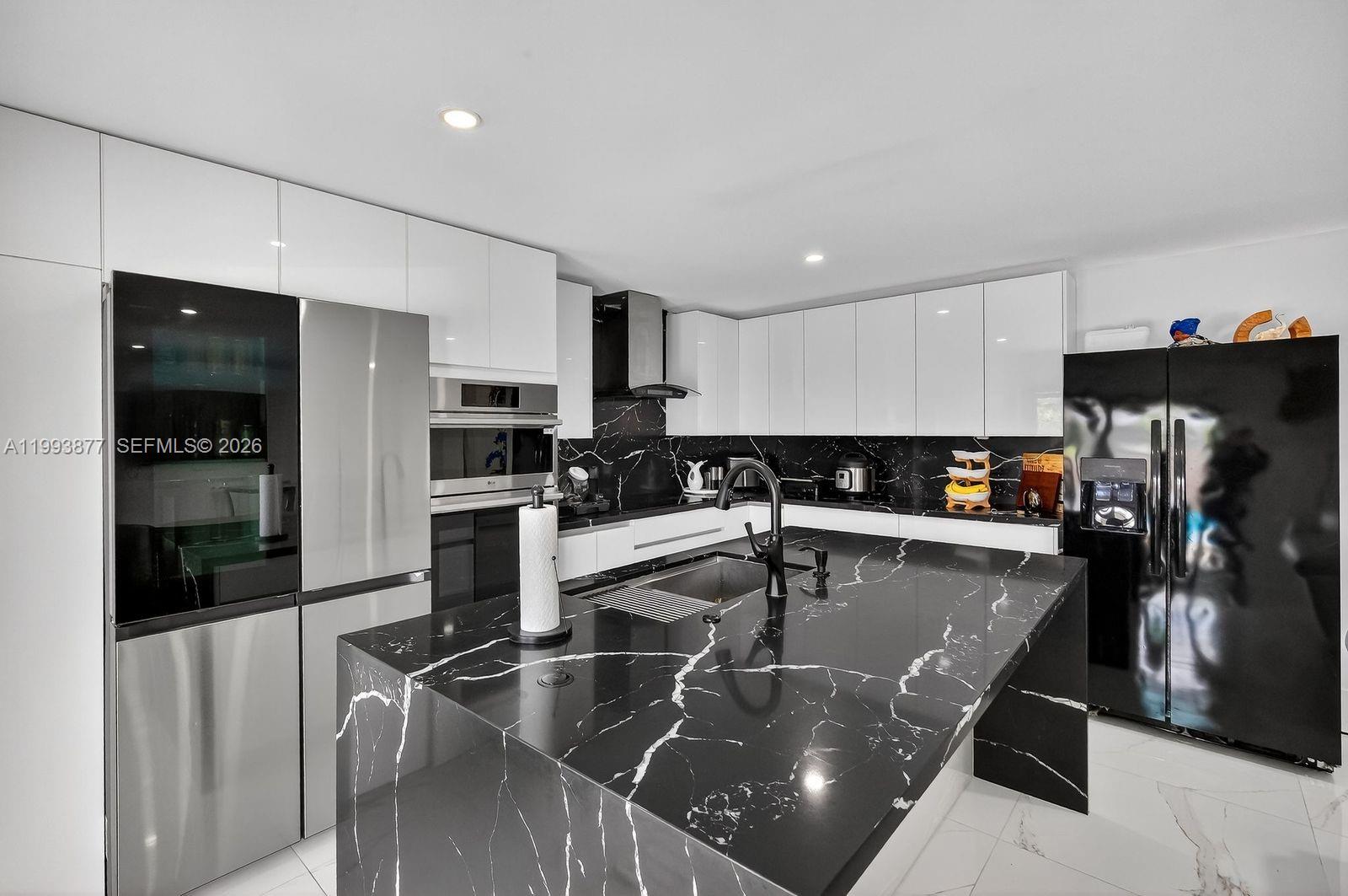 330 NW 195th Ter, Miami Gardens FL 33169