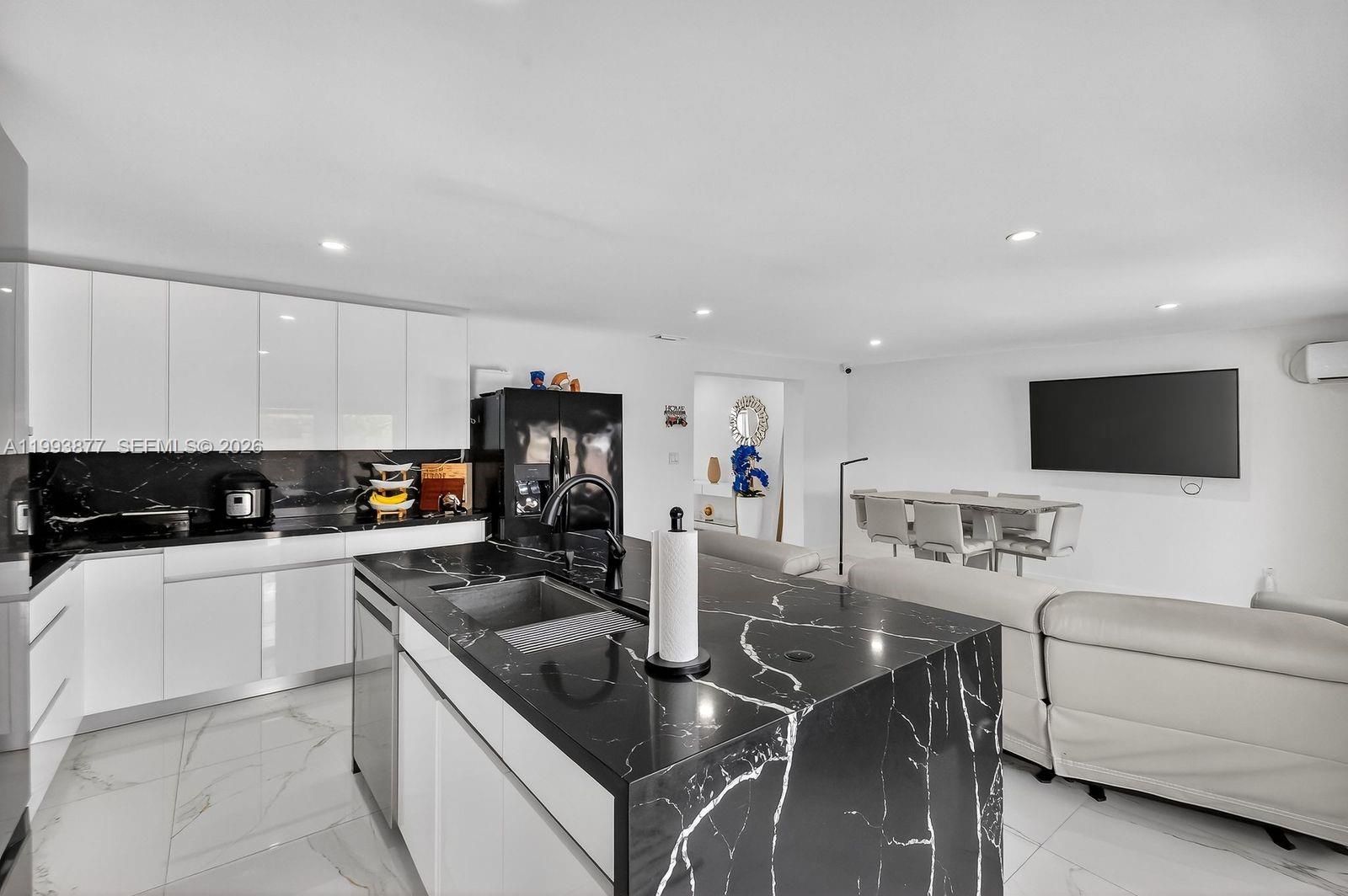 330 NW 195th Ter, Miami Gardens FL 33169