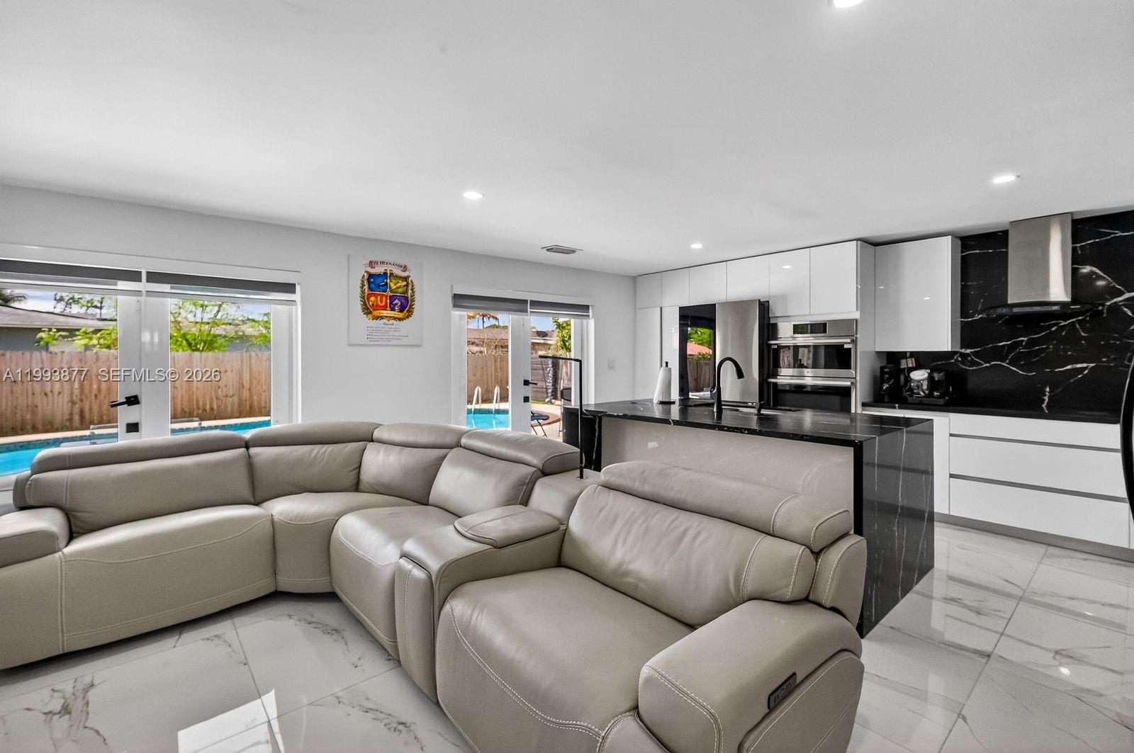 330 NW 195th Ter, Miami Gardens FL 33169