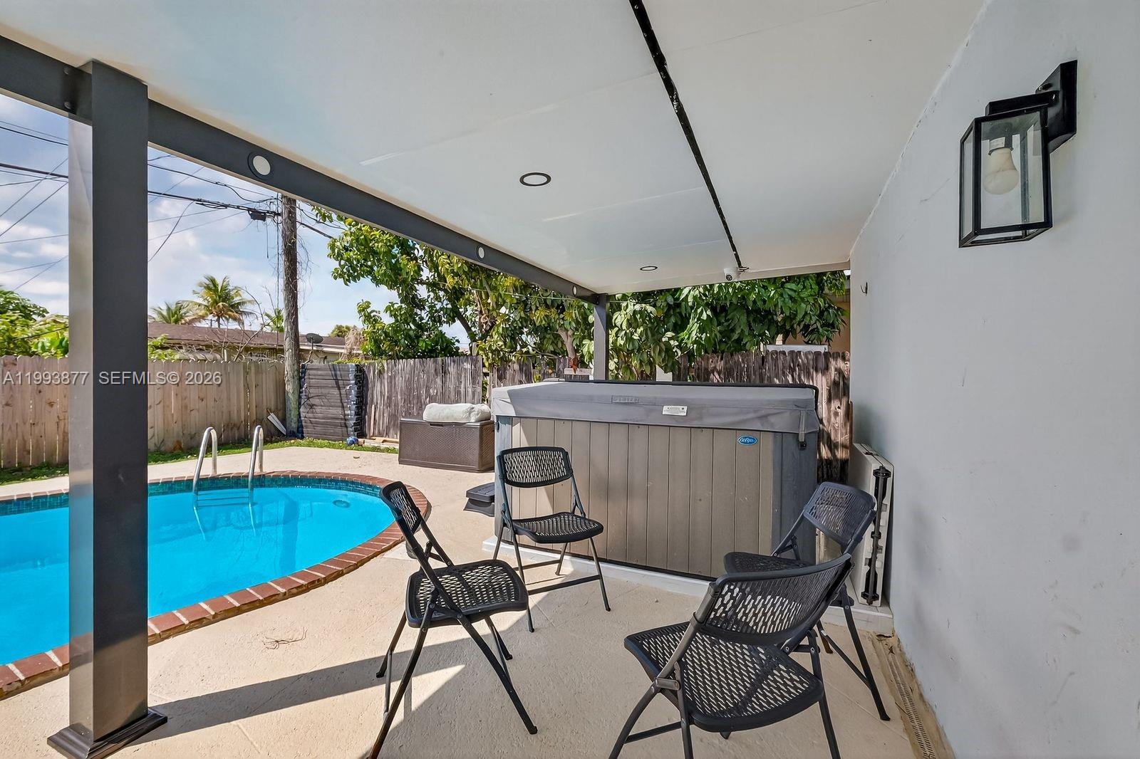330 NW 195th Ter, Miami Gardens FL 33169
