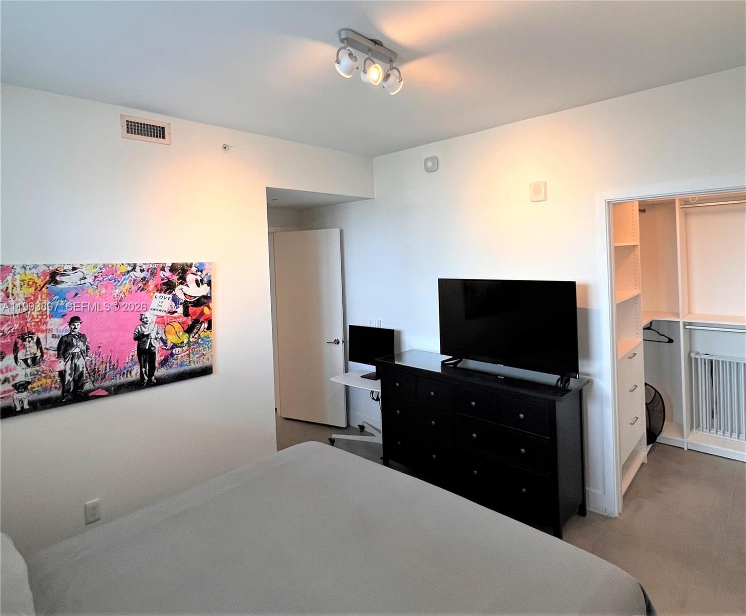 2900 NE 7th Ave #2204, Miami FL 33137
