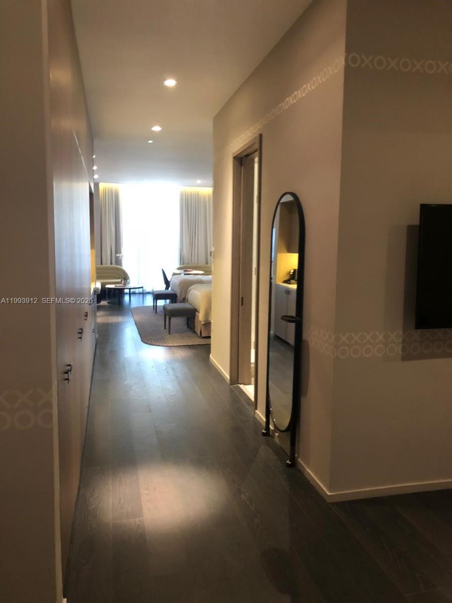 801 S Miami Ave #412, Miami FL 33131