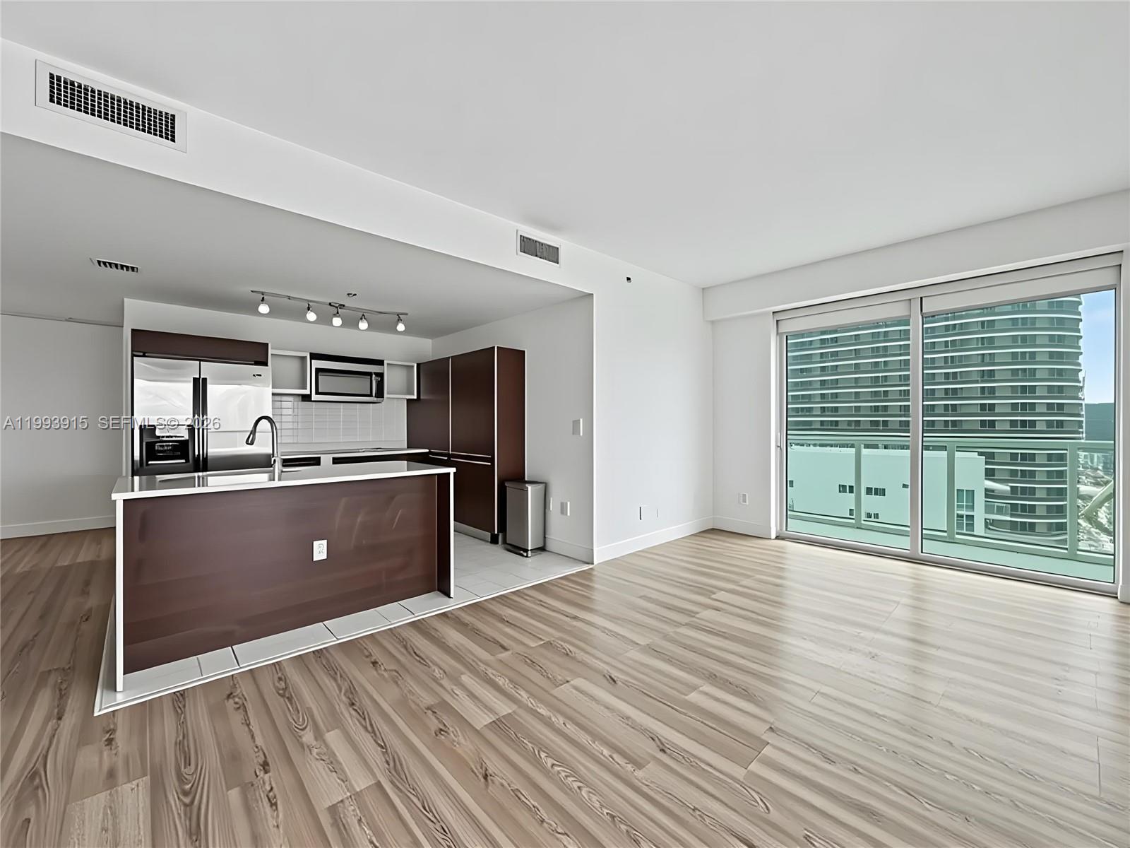 1900 N Bayshore Dr #3811, Miami FL 33132