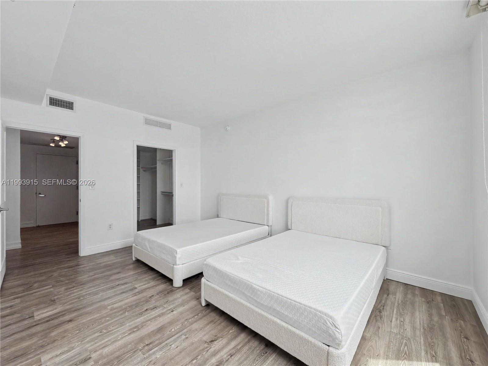 1900 N Bayshore Dr #3811, Miami FL 33132
