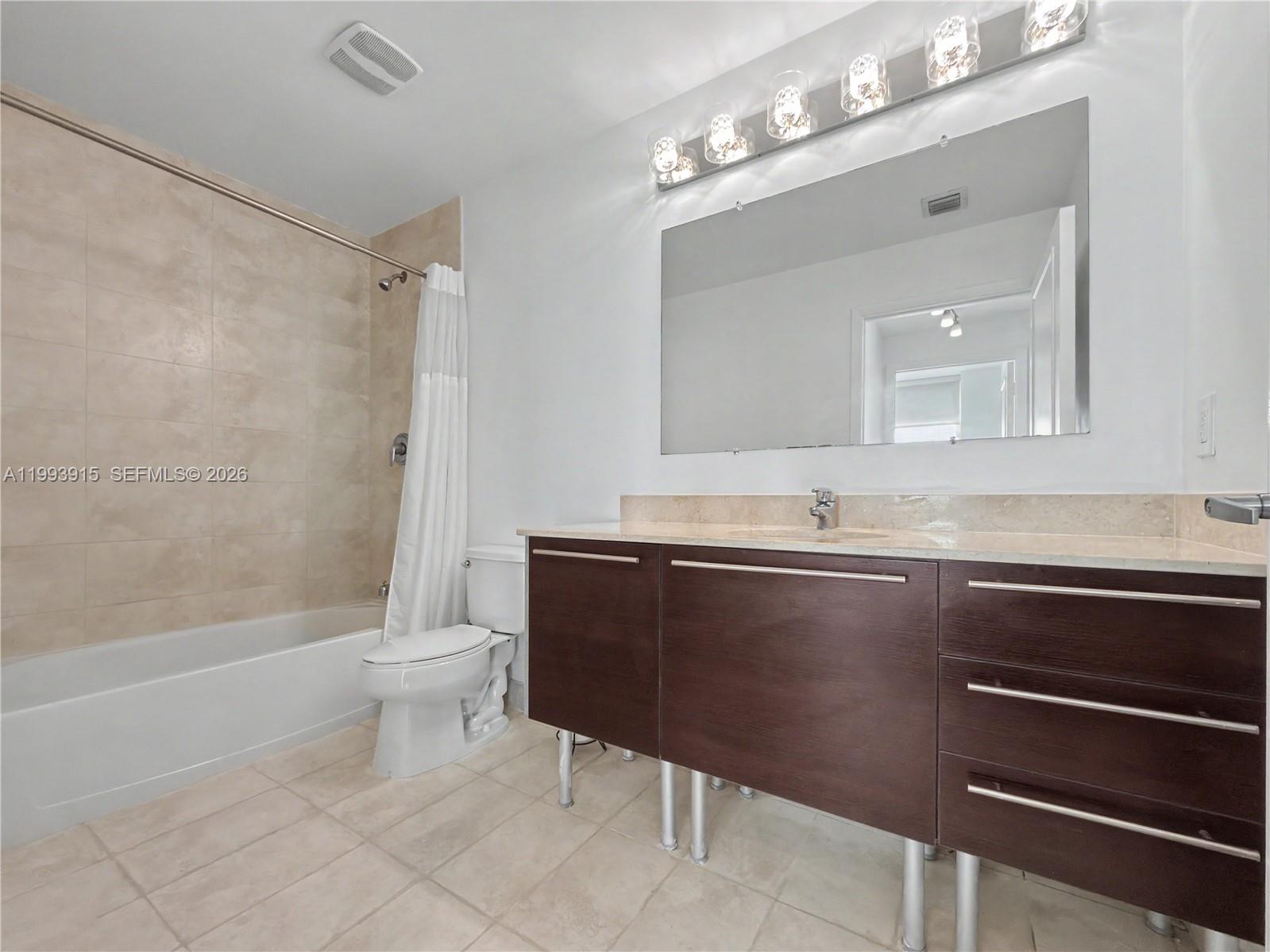 1900 N Bayshore Dr #3811, Miami FL 33132