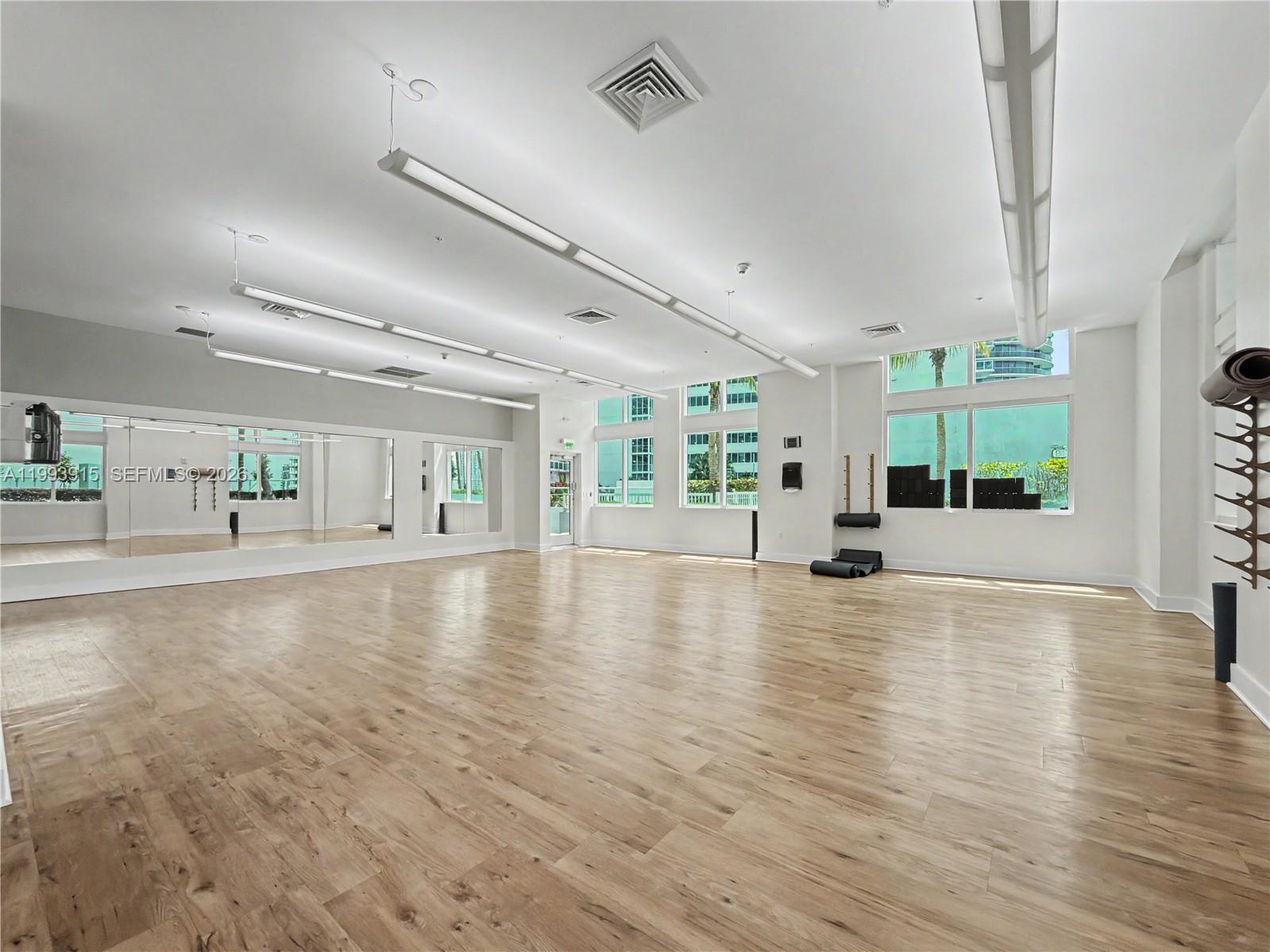1900 N Bayshore Dr #3811, Miami FL 33132