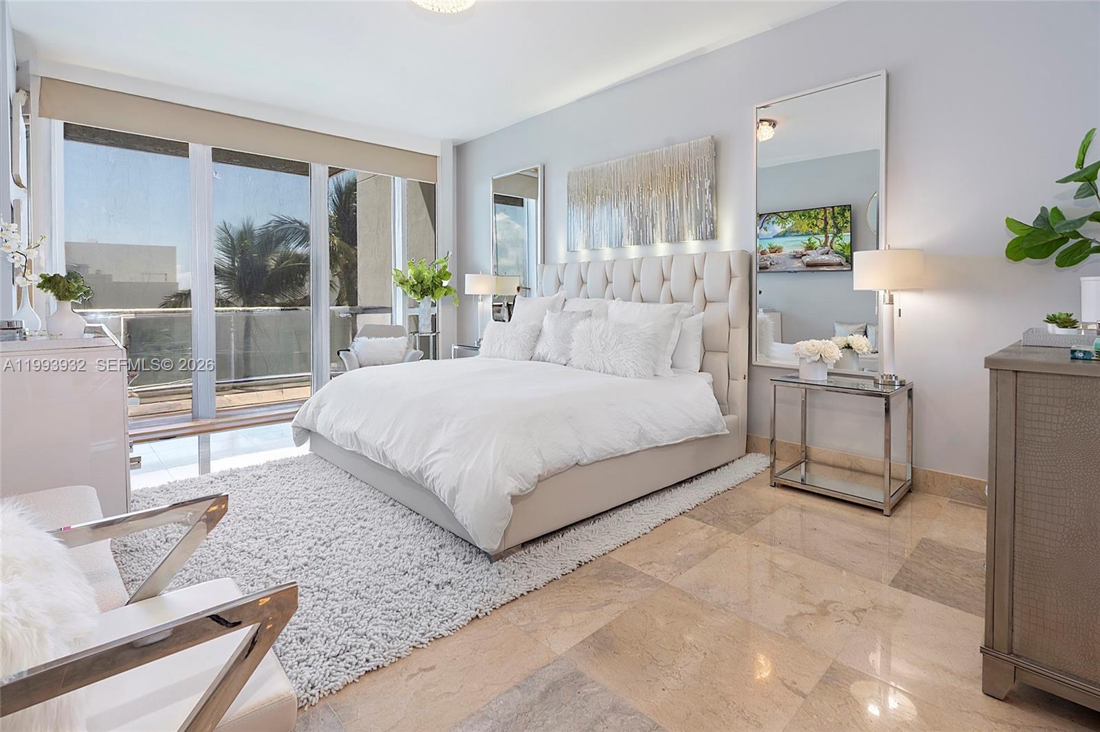 100 S Pointe Dr #506, Miami Beach FL 33139