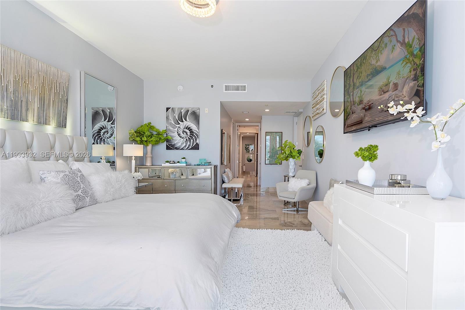 100 S Pointe Dr #506, Miami Beach FL 33139