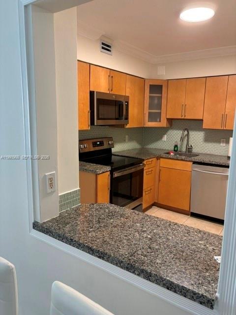 5161 Collins Ave #701, Miami Beach FL 33140