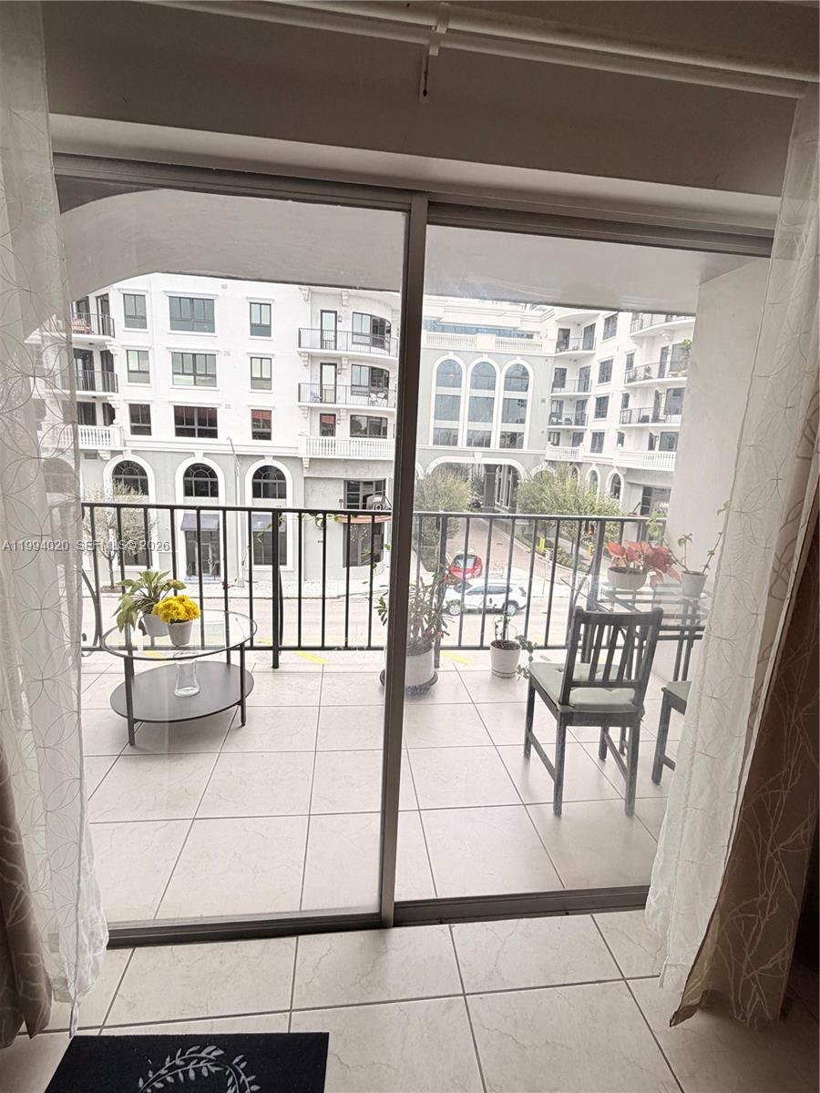 8101 SW 72nd Ave #403W, Miami FL 33143