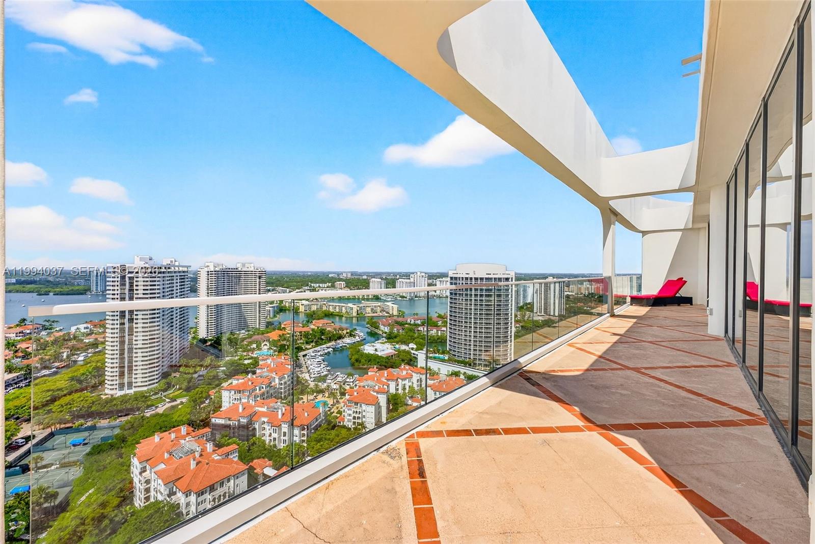 2800 Island Blvd #PH02, Aventura FL 33160
