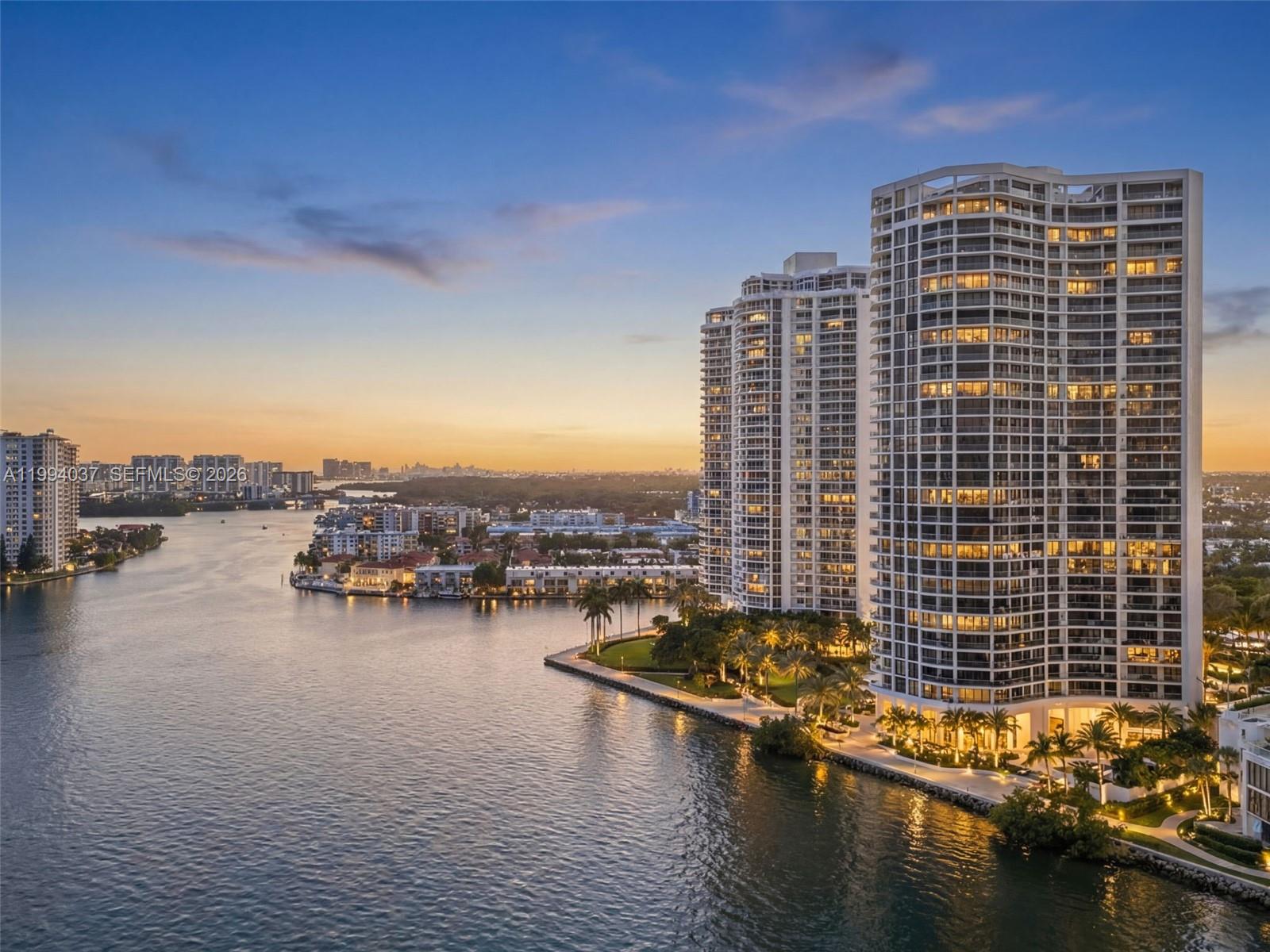 2800 Island Blvd #PH02, Aventura FL 33160